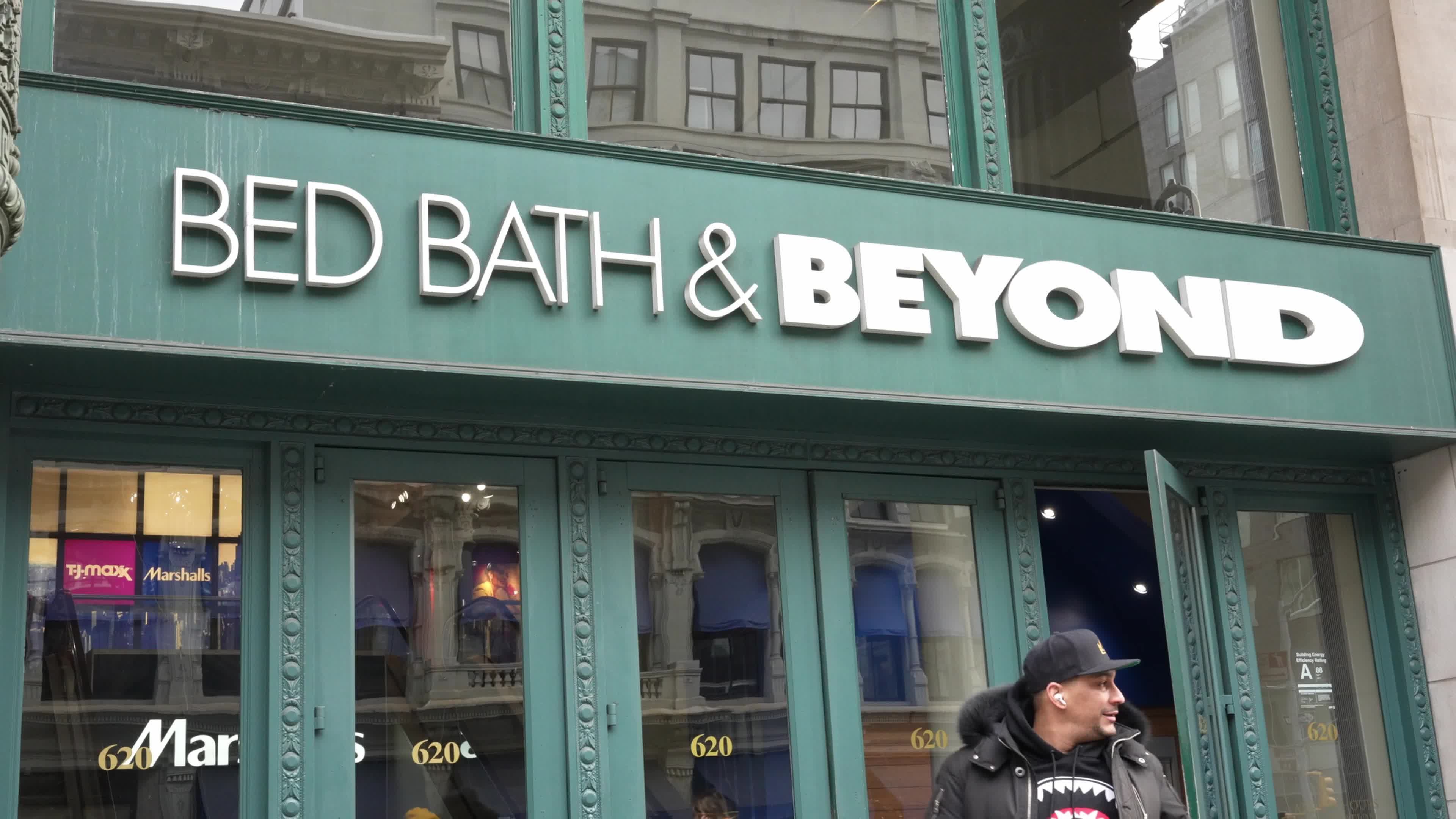 Bed Bath & Beyond Store