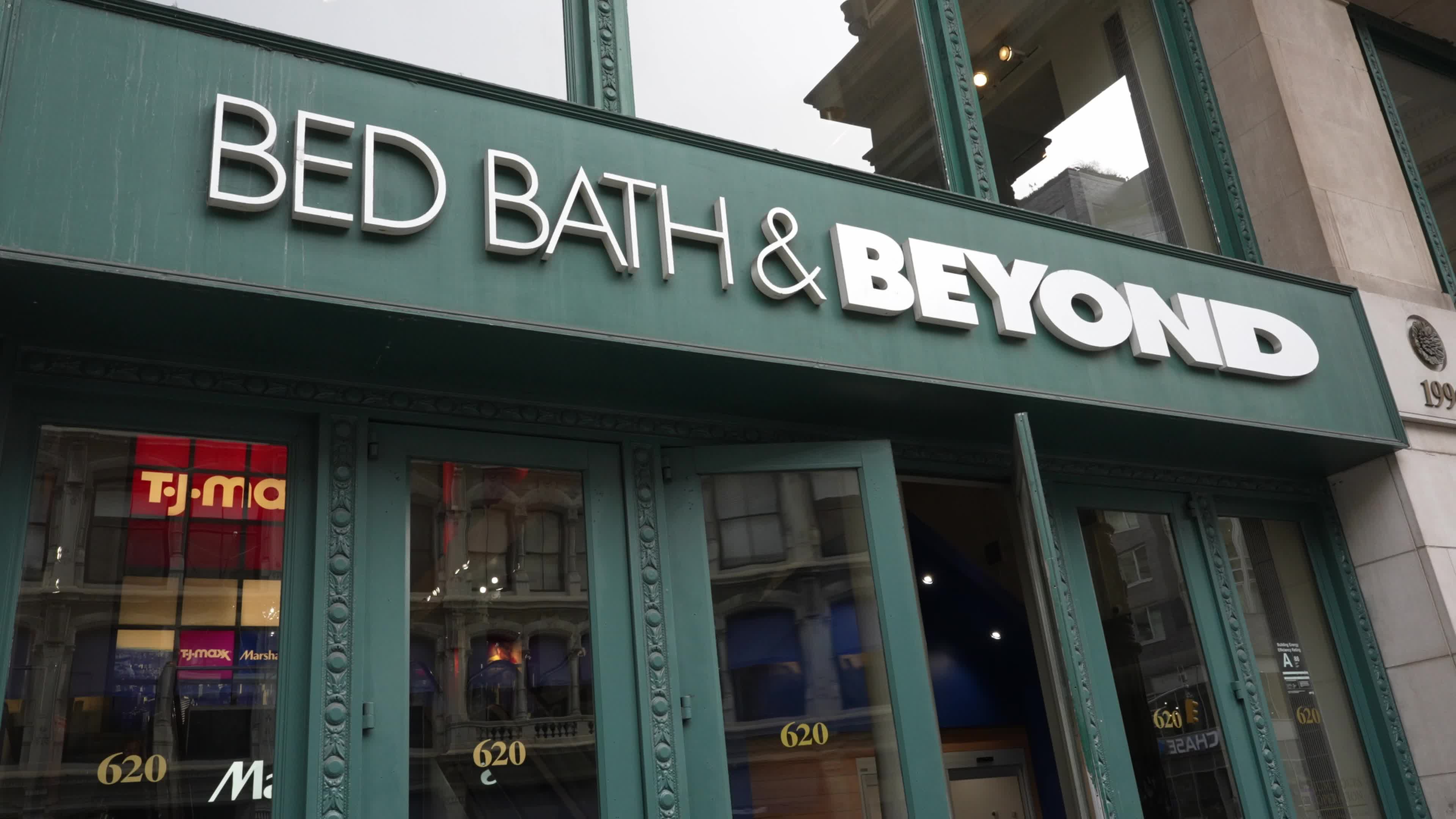 Bed Bath & Beyond Store