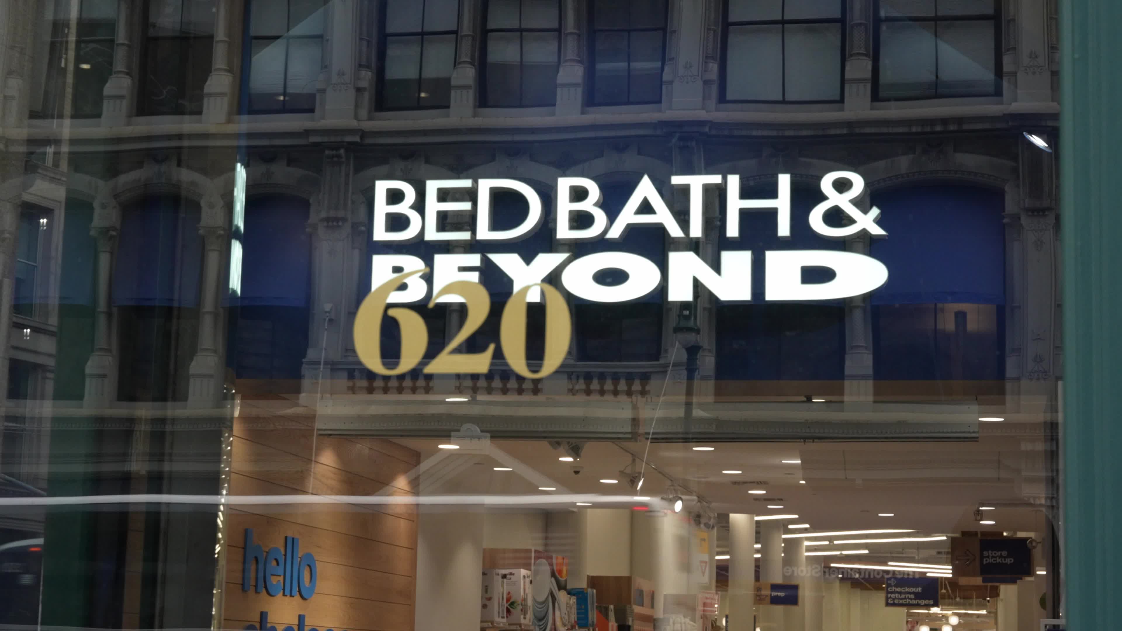 Bed Bath & Beyond Store