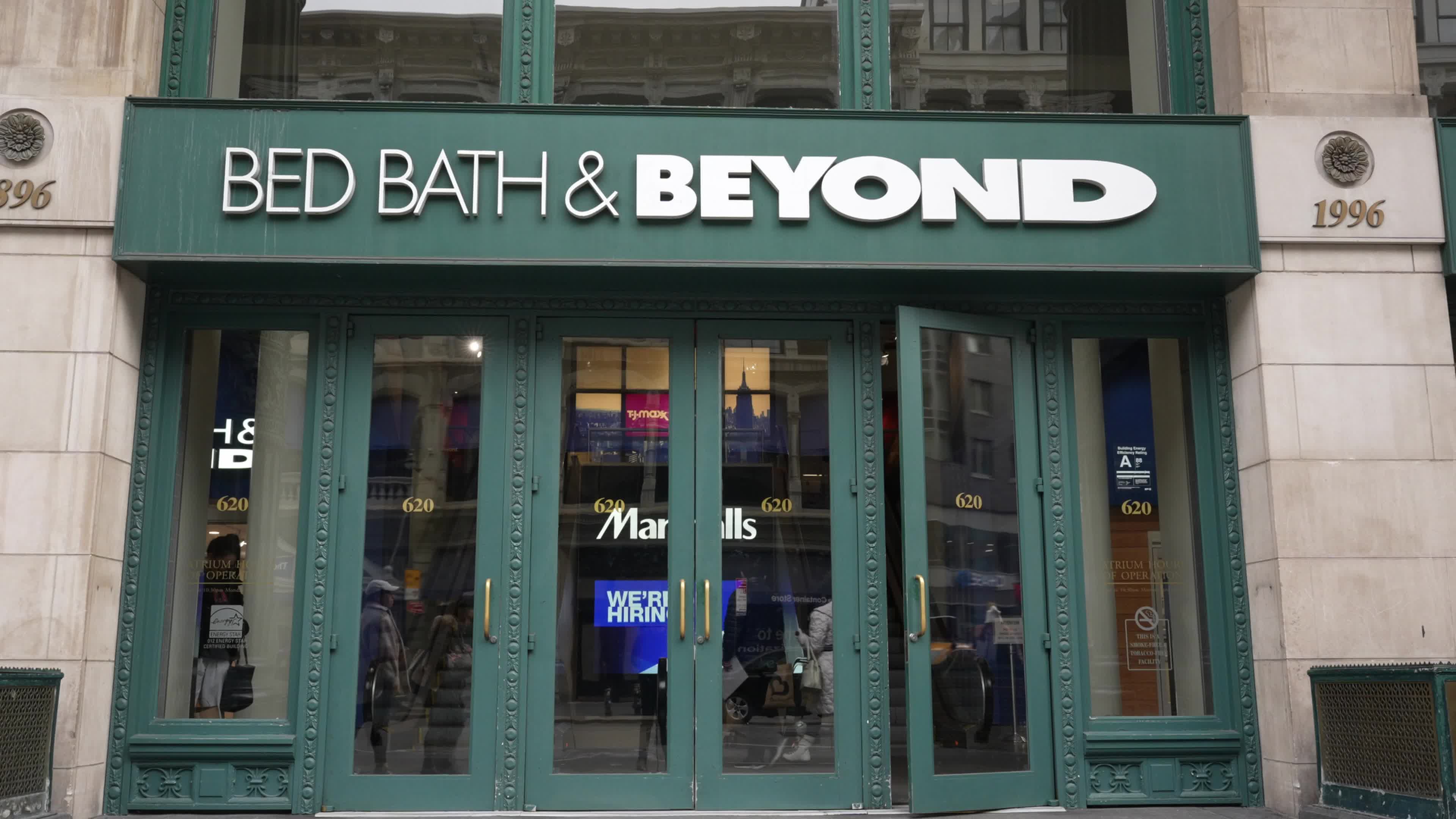 Bed Bath & Beyond Store