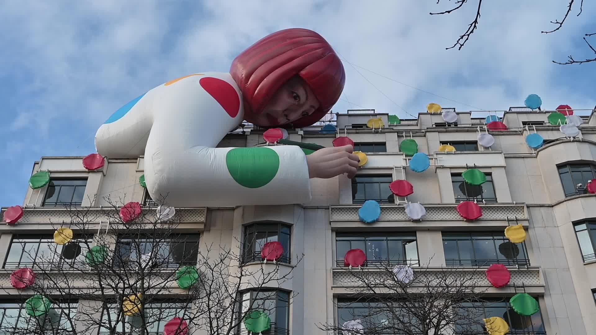 Yayoi Kusama at Louis Vuitton on the Champs-Elysees 1