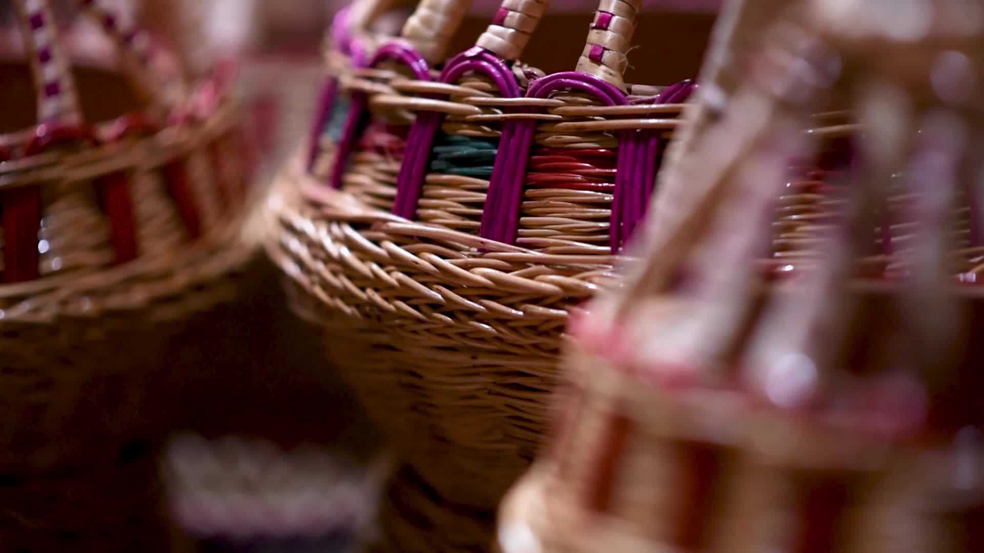 Making of Kangri in Budgam, Kashmir, India