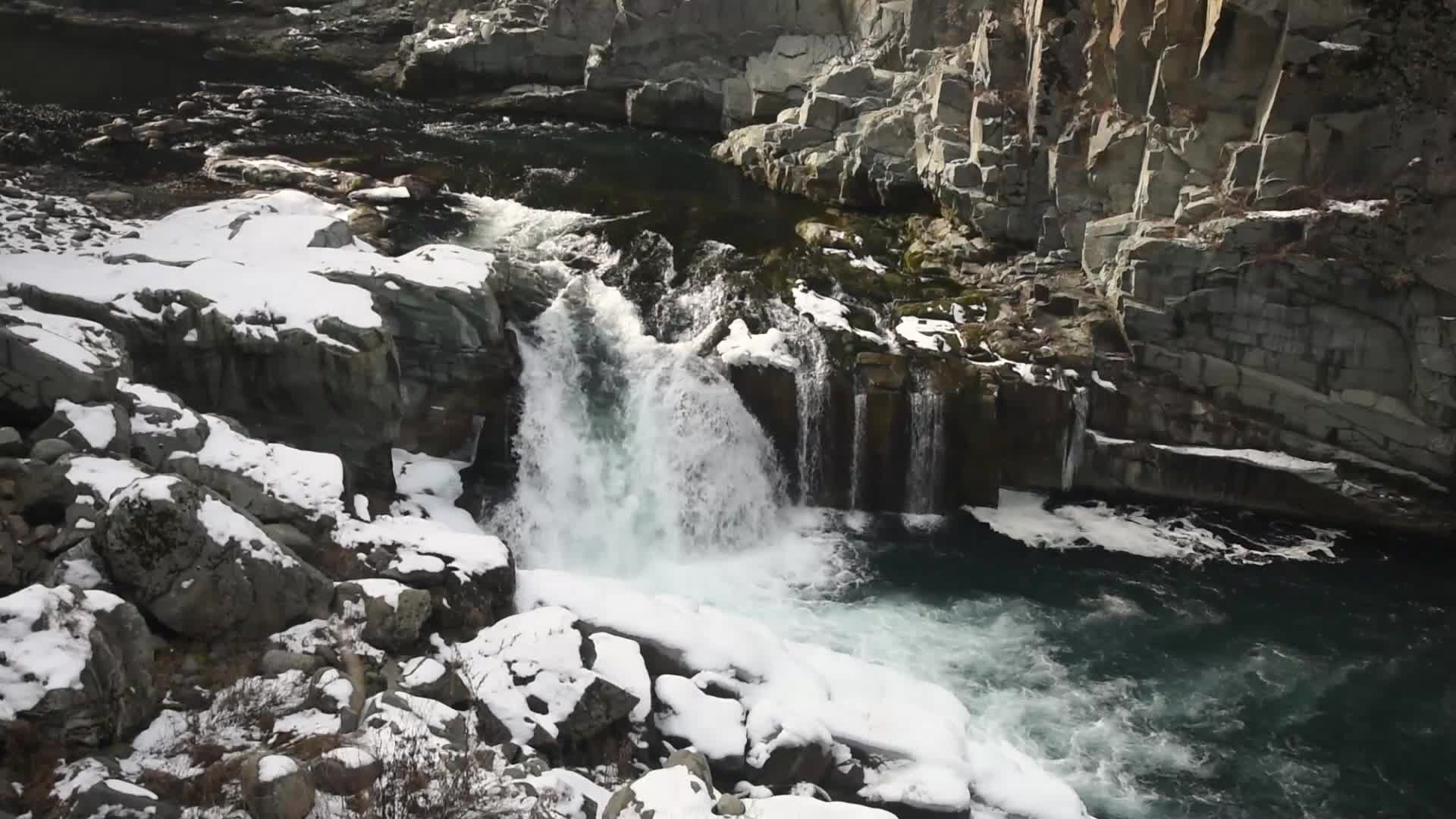 Aharbal waterfall in Kashmir, India