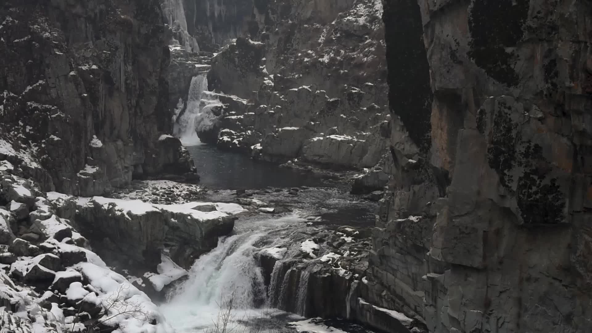 Aharbal waterfall in Kashmir, India