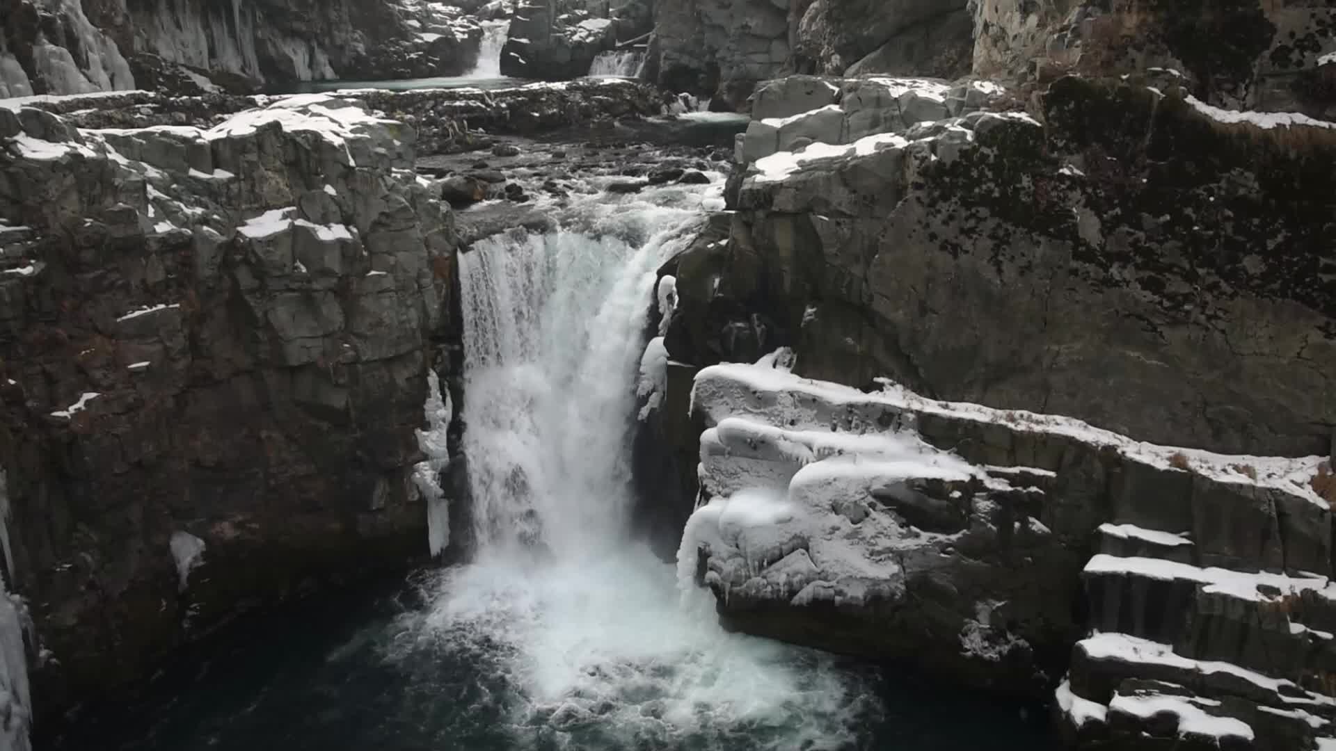 Aharbal waterfall in Kashmir, India