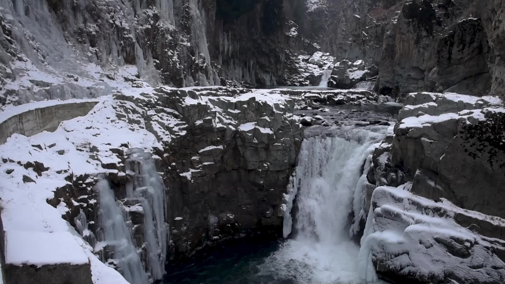 Aharbal waterfall in Kashmir, India