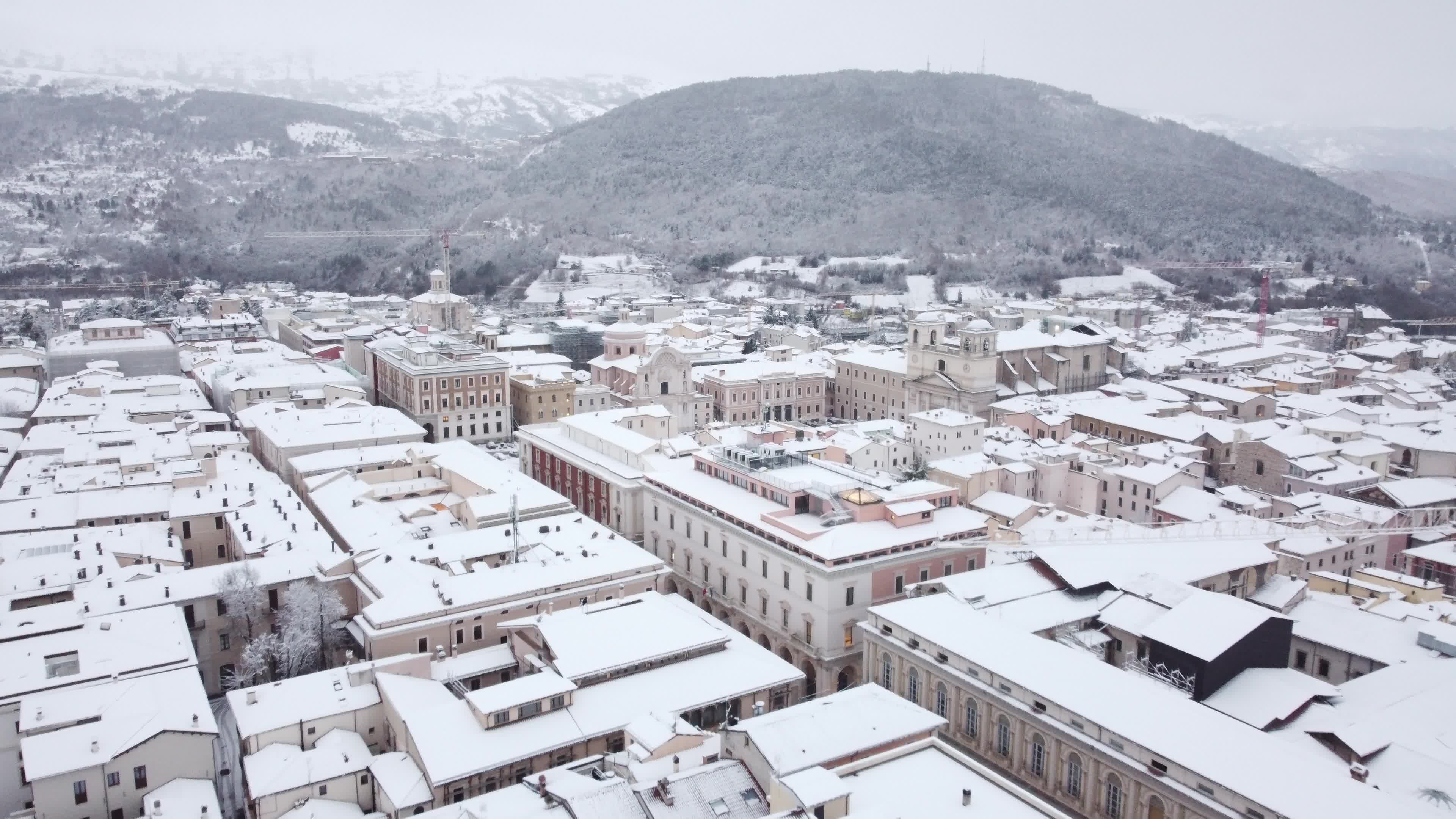 Schools Closed In L'Aquila Due To Snow