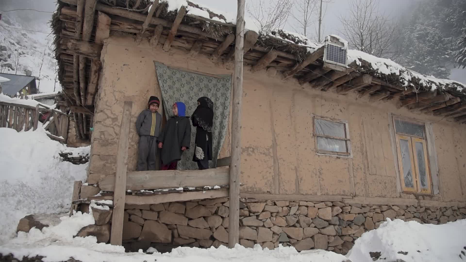 Heavy Snowfall in the outskirts of Srinagar Kashmir