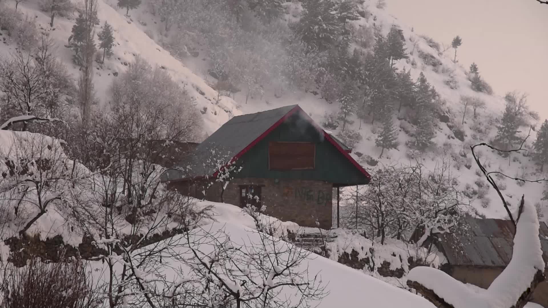 Heavy Snowfall in the outskirts of Srinagar Kashmir