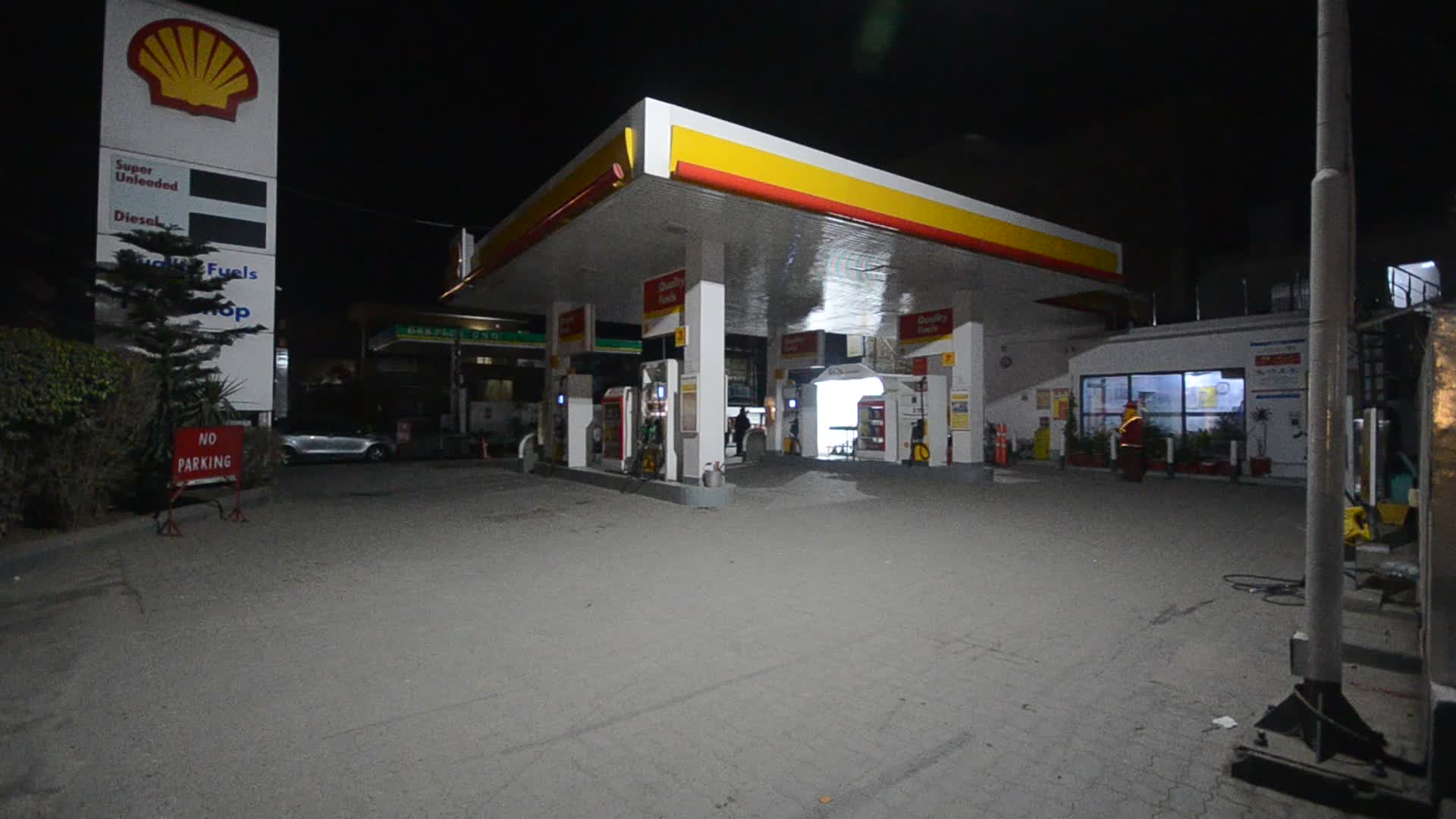 Long queues at filling stations over petrol shortage
