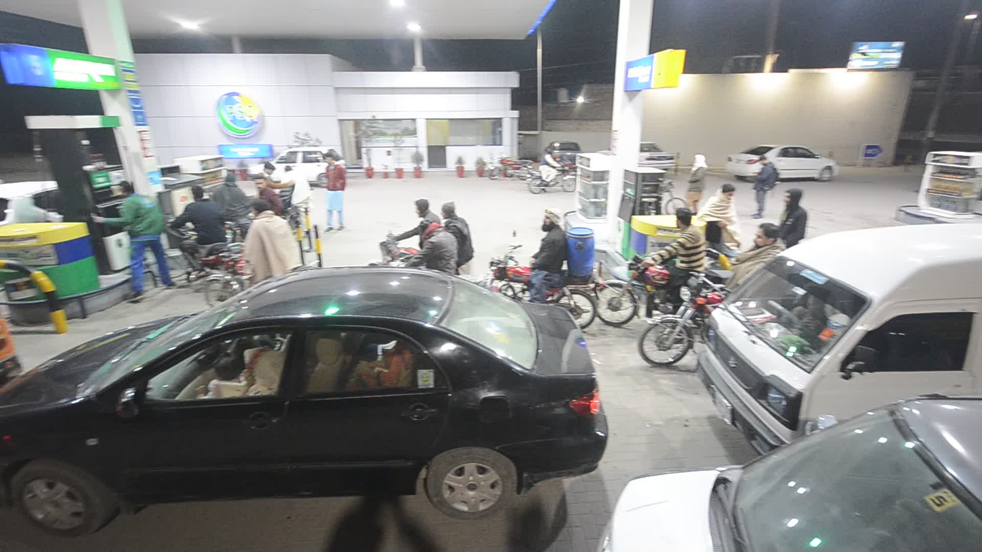 Long queues at filling stations over petrol shortage
