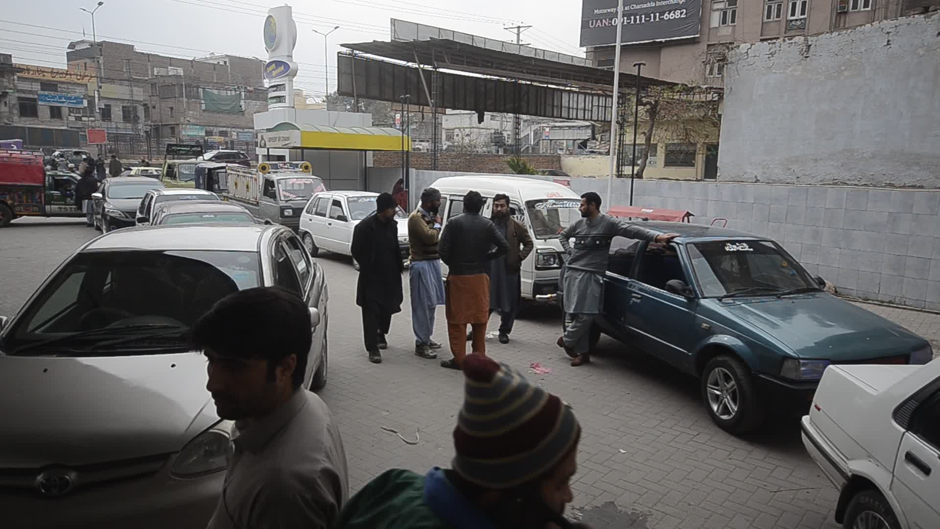 Dar announces 35-rupee hike in petrol price in Pakistan
