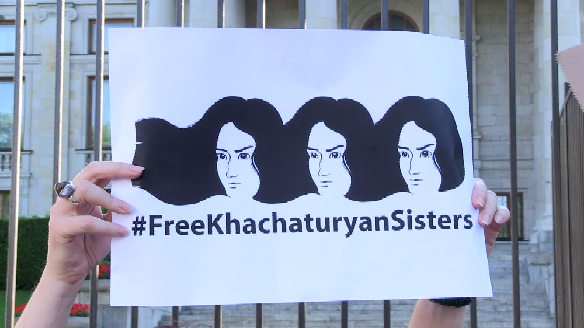 Demonstration against detention of Khachaturyan sisters in front of Russian embassy