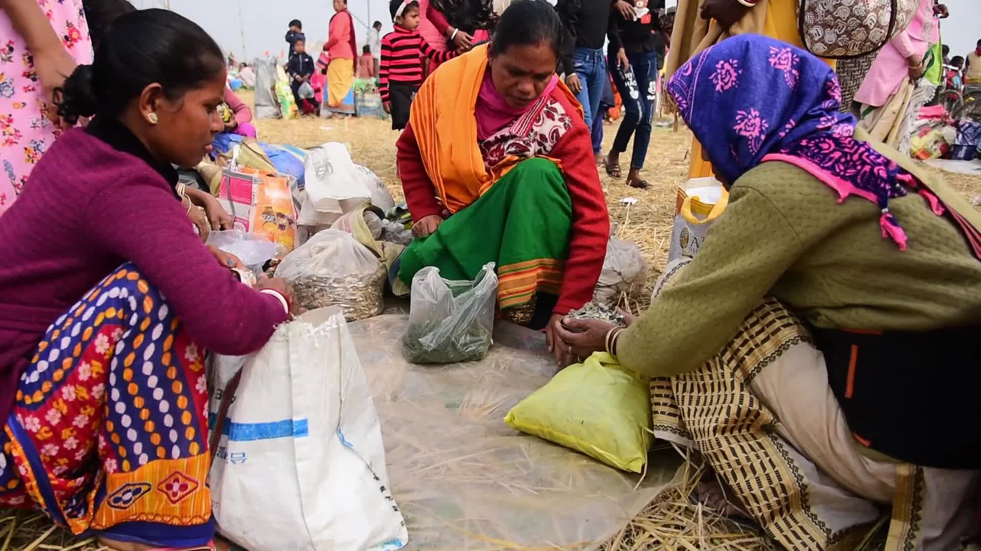 Centuries-old barter system alive in India 