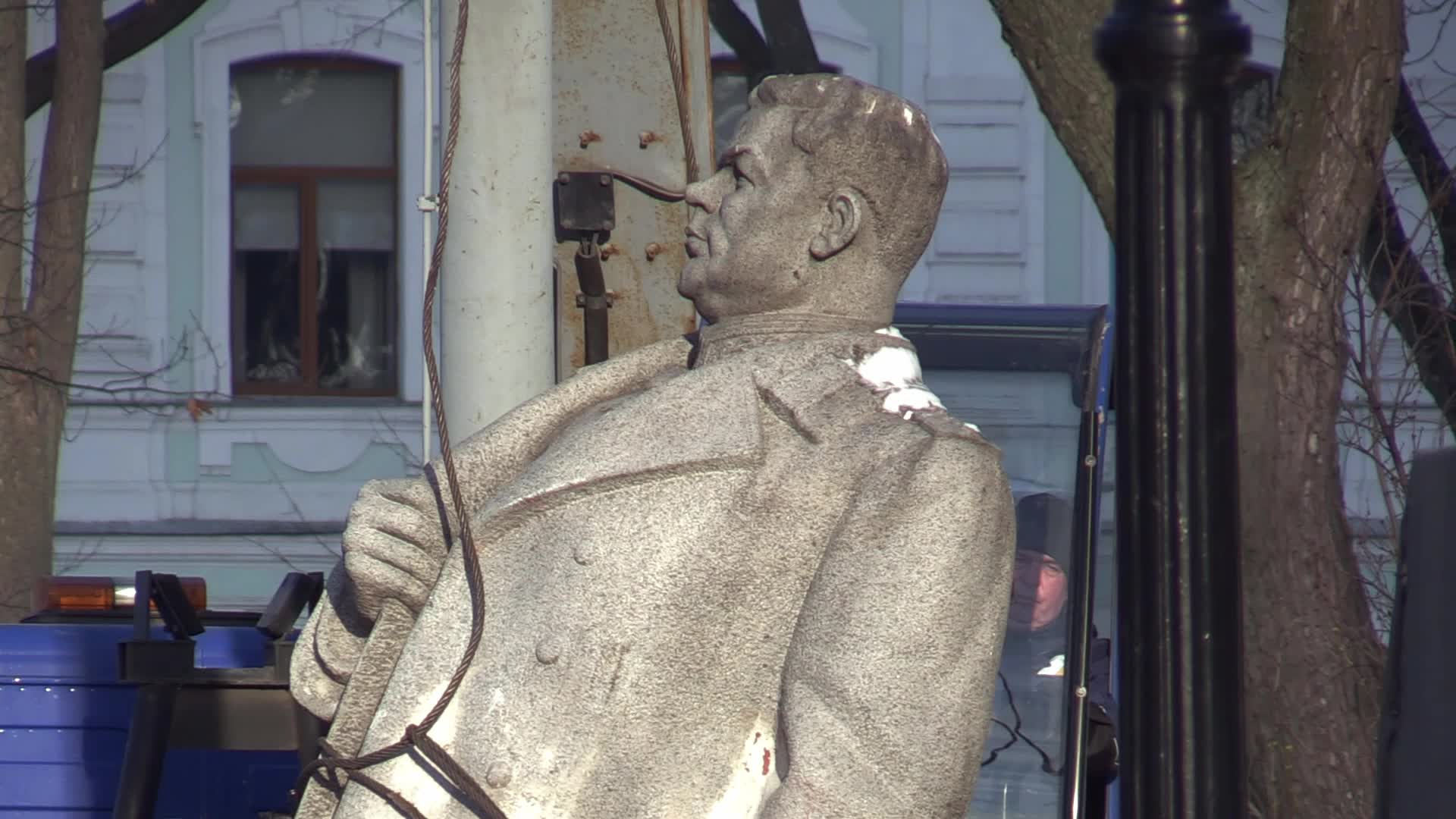 A monument to Soviet Army General Nikolai Vatutin was dismantled in Kyiv, amid Russia's invasion of Ukraine.