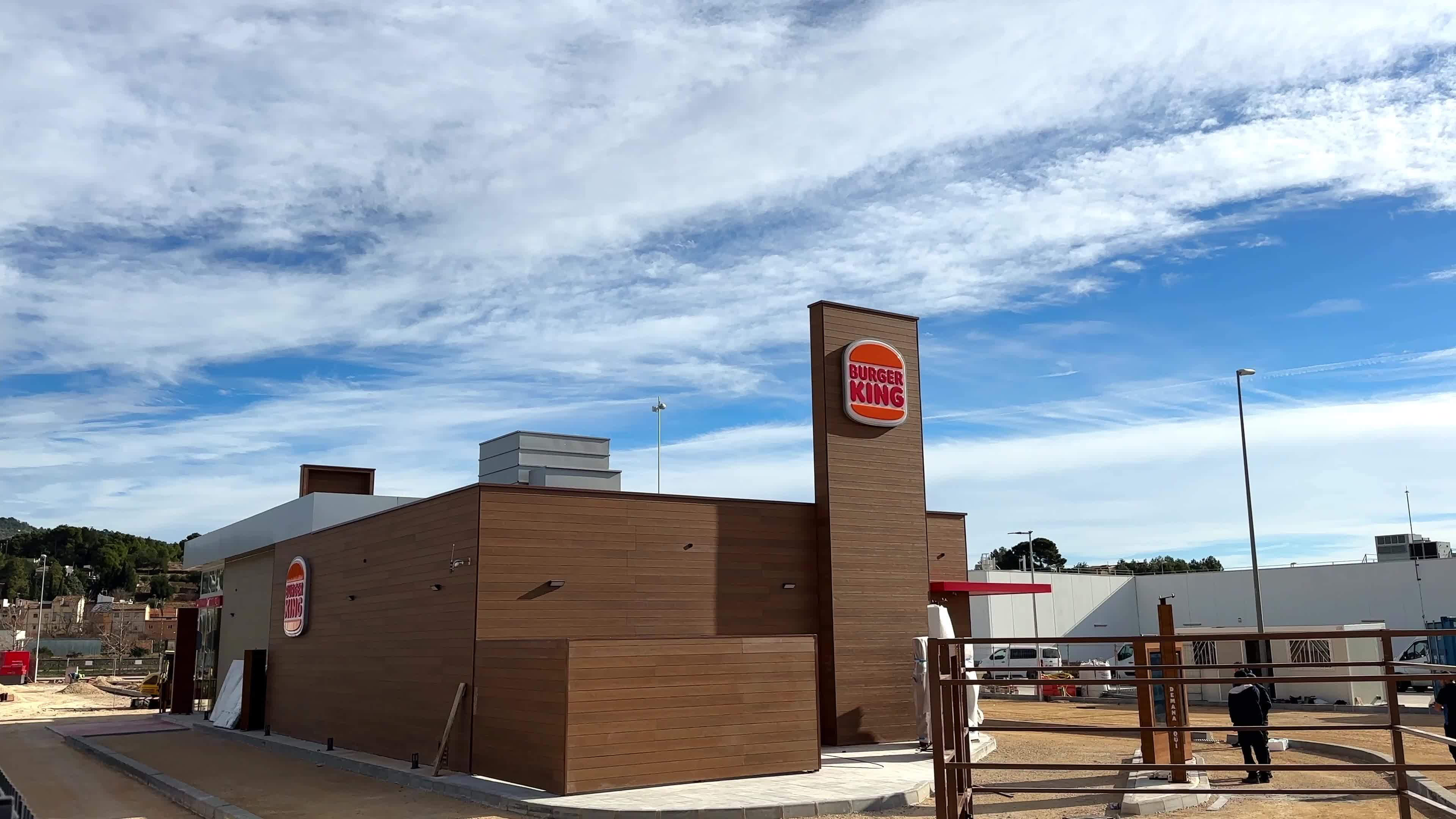 Burger King restaurant under construction