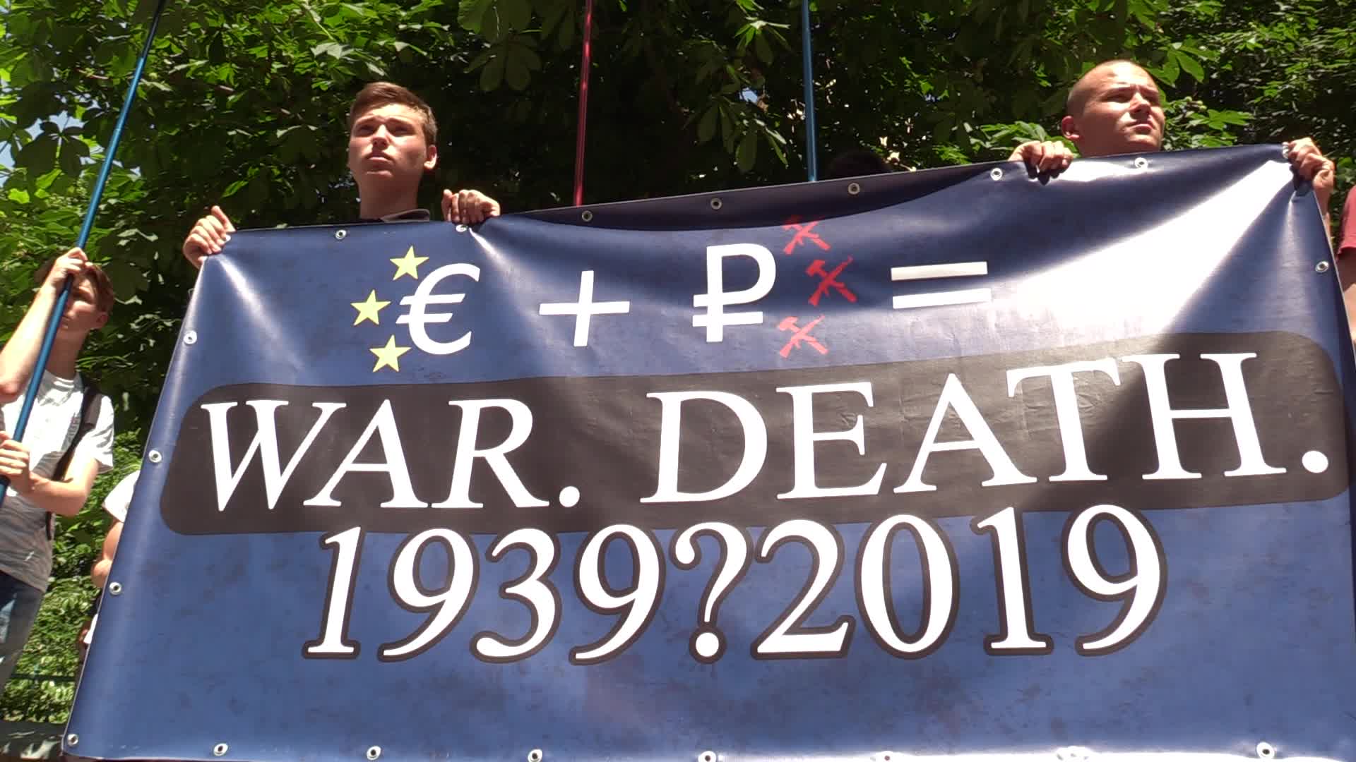 Protest against Russia's return to the Parliamentary Assembly of the Council of Europe outside the embassy of France in Kiev