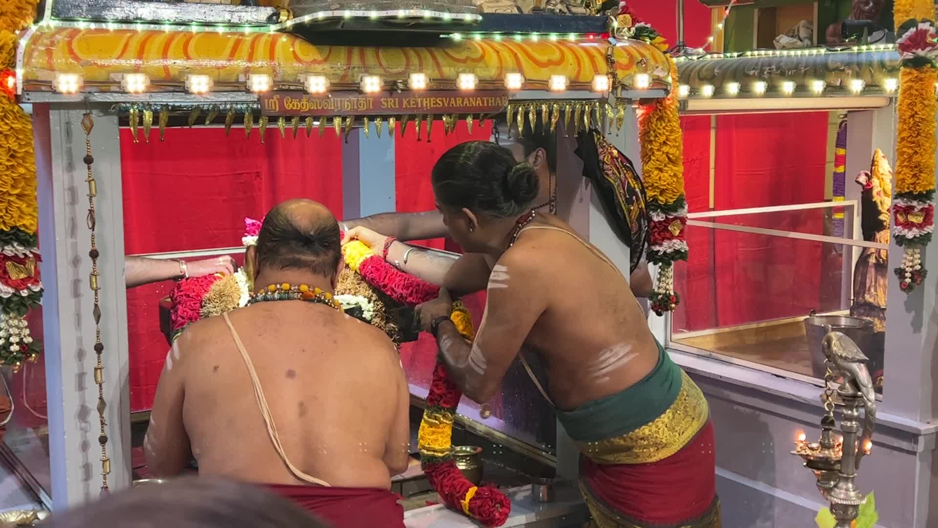 Tamil Hindus Celebrate Maha Shivratri