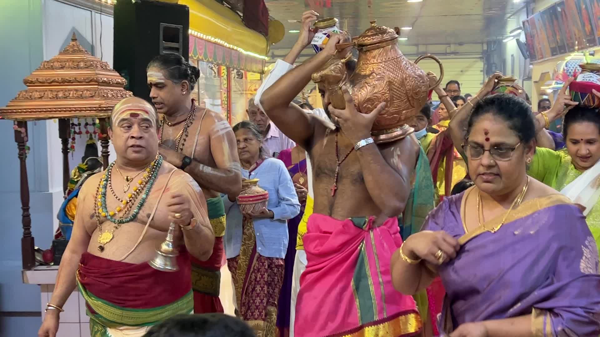 Tamil Hindus Celebrate Maha Shivratri