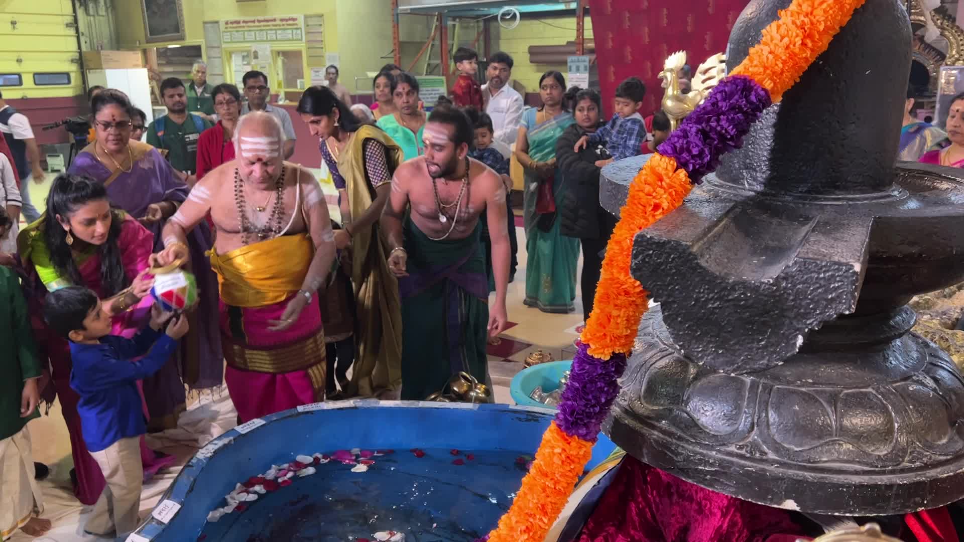 Tamil Hindus Celebrate Maha Shivratri