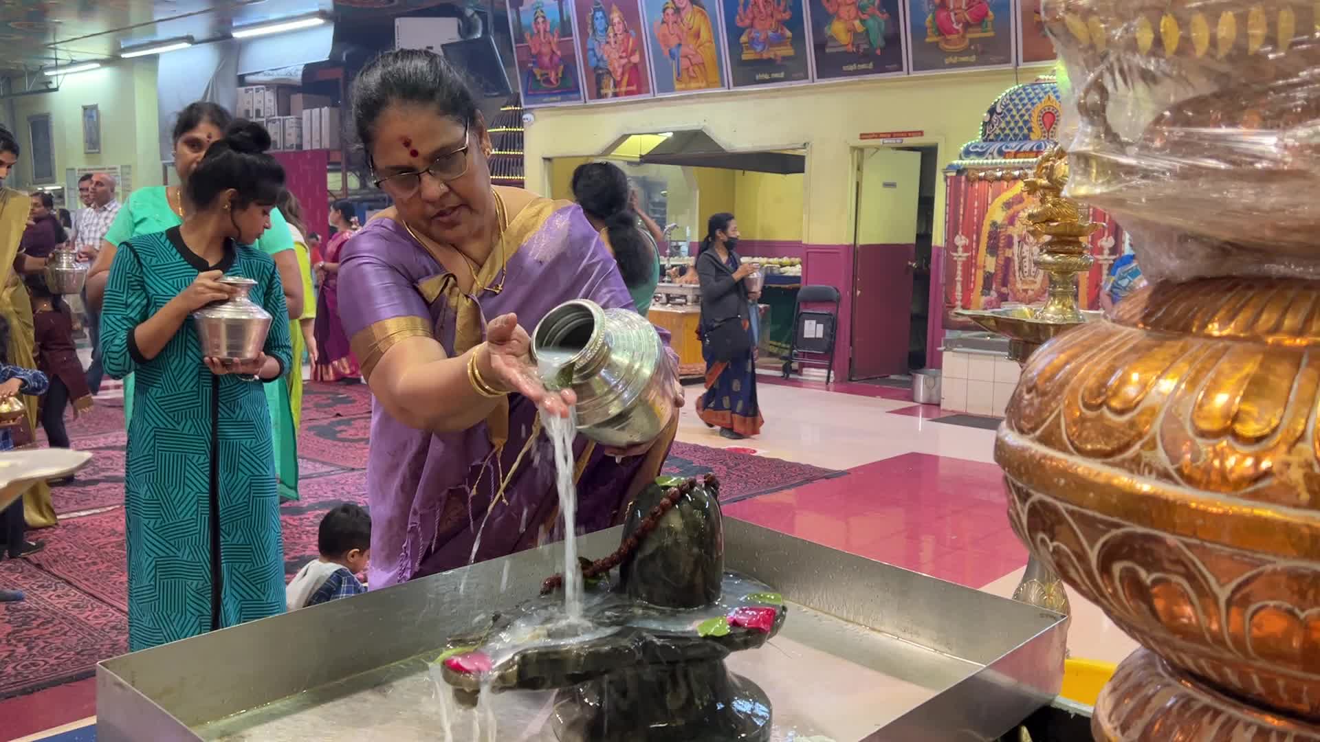 Tamil Hindus Celebrate Maha Shivratri