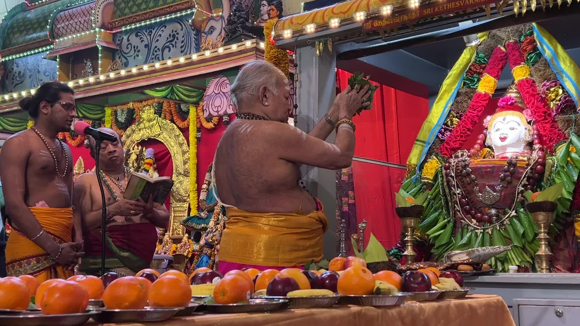 Tamil Hindus Celebrate Maha Shivratri