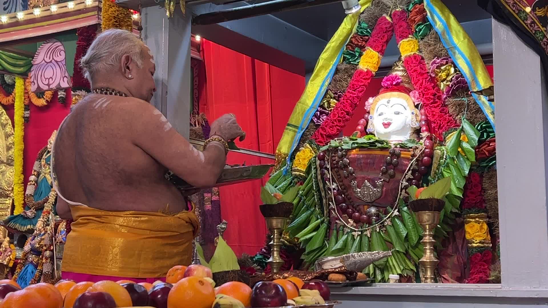 Tamil Hindus Celebrate Maha Shivratri