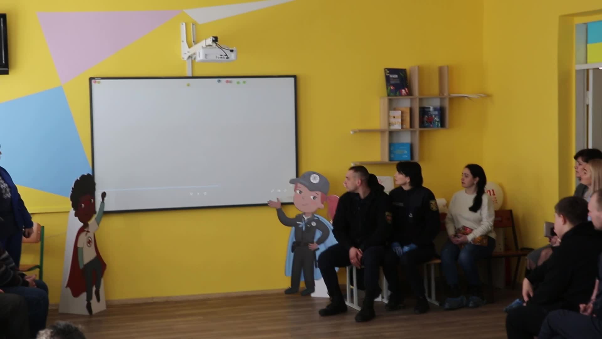 Mine and explosives safety training for school students in Ukraine