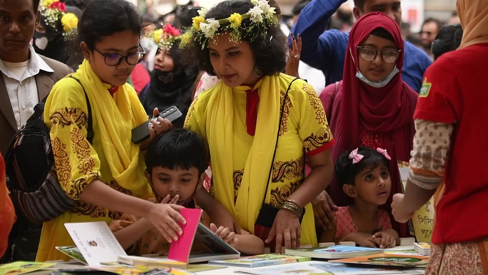 Book fair in Dhaka