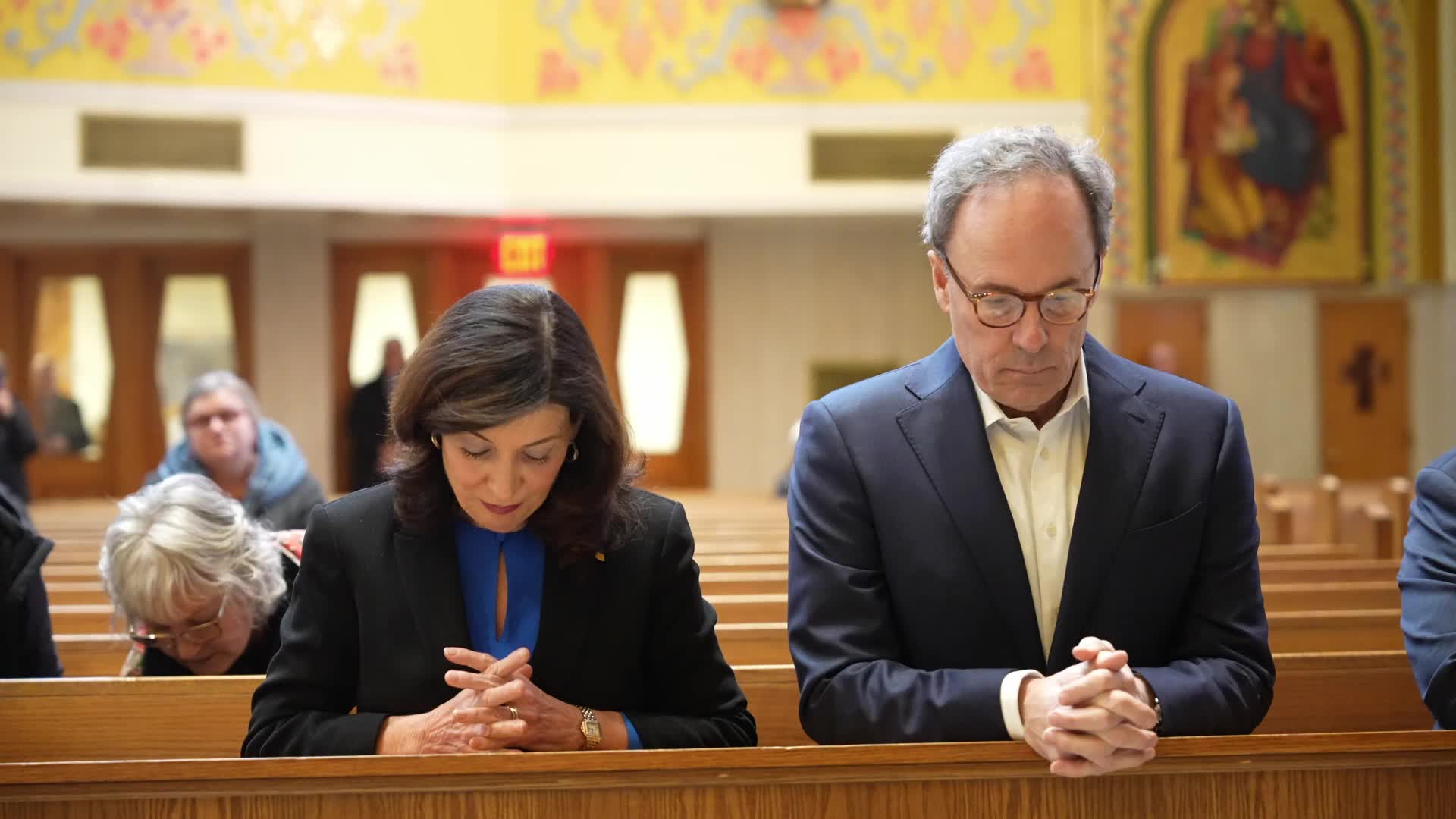 Governor Hochul Visits St. George Ukrainian Catholic Church 