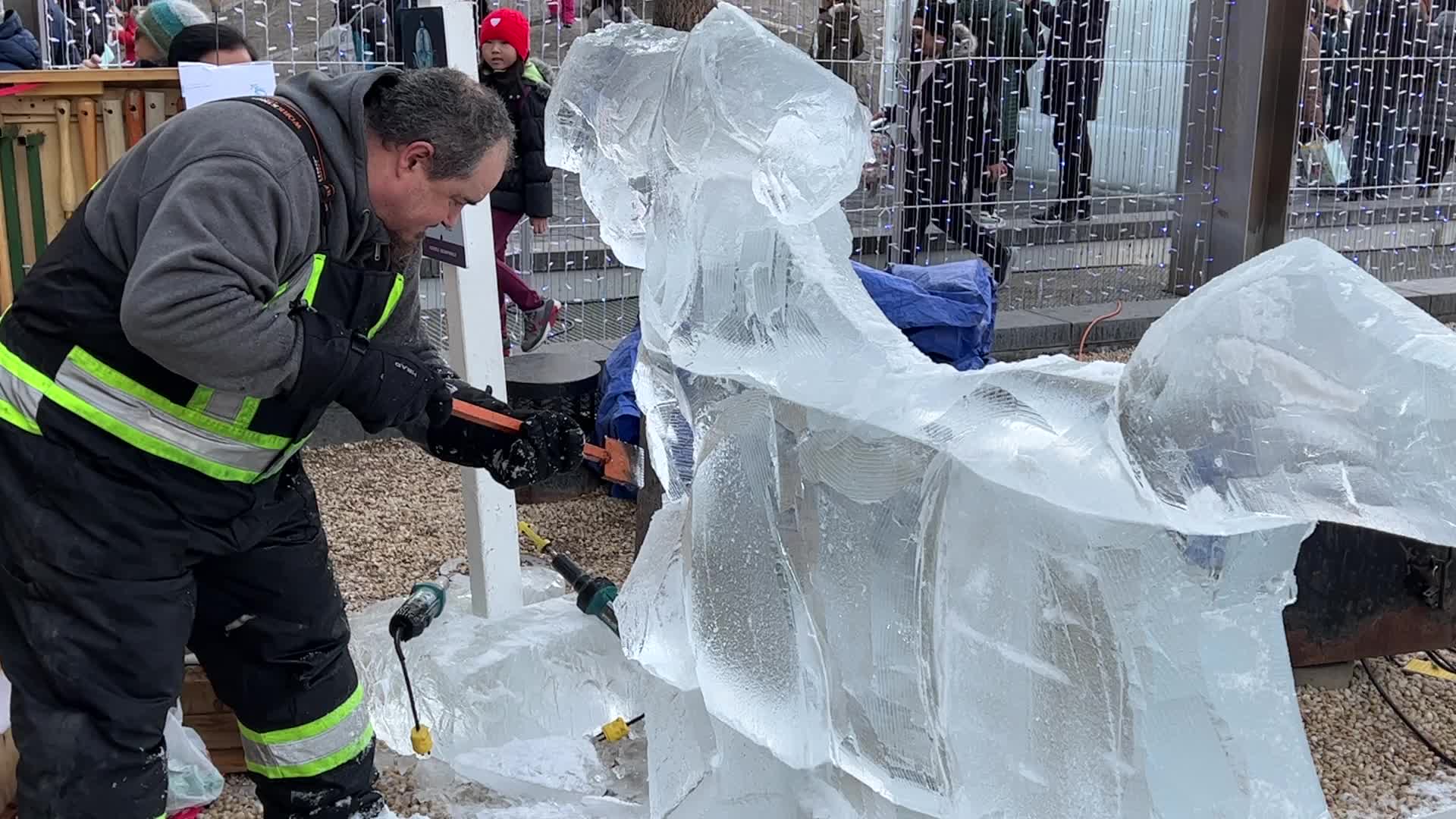 Ice sculpture carving in Toronto, Canada