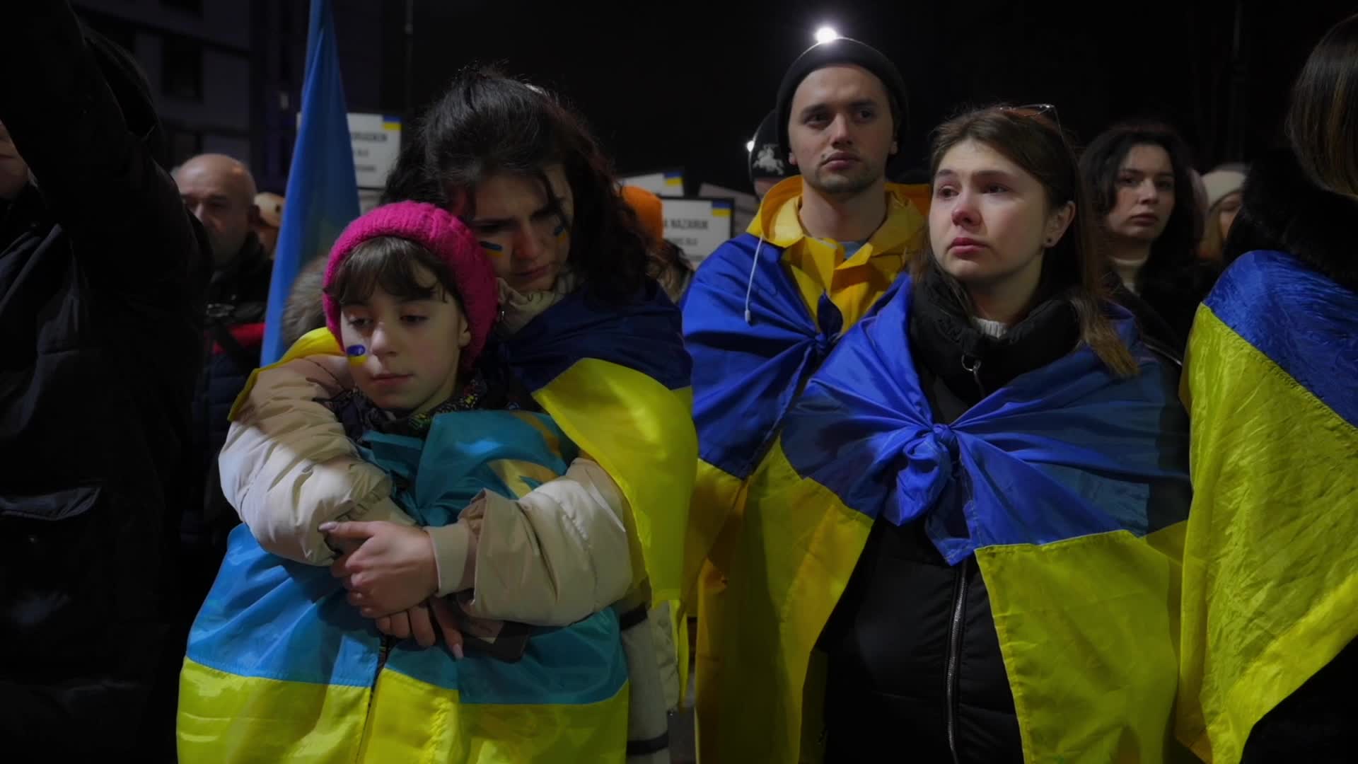 Thousands demonstrate in support of Ukraine in Warsaw 