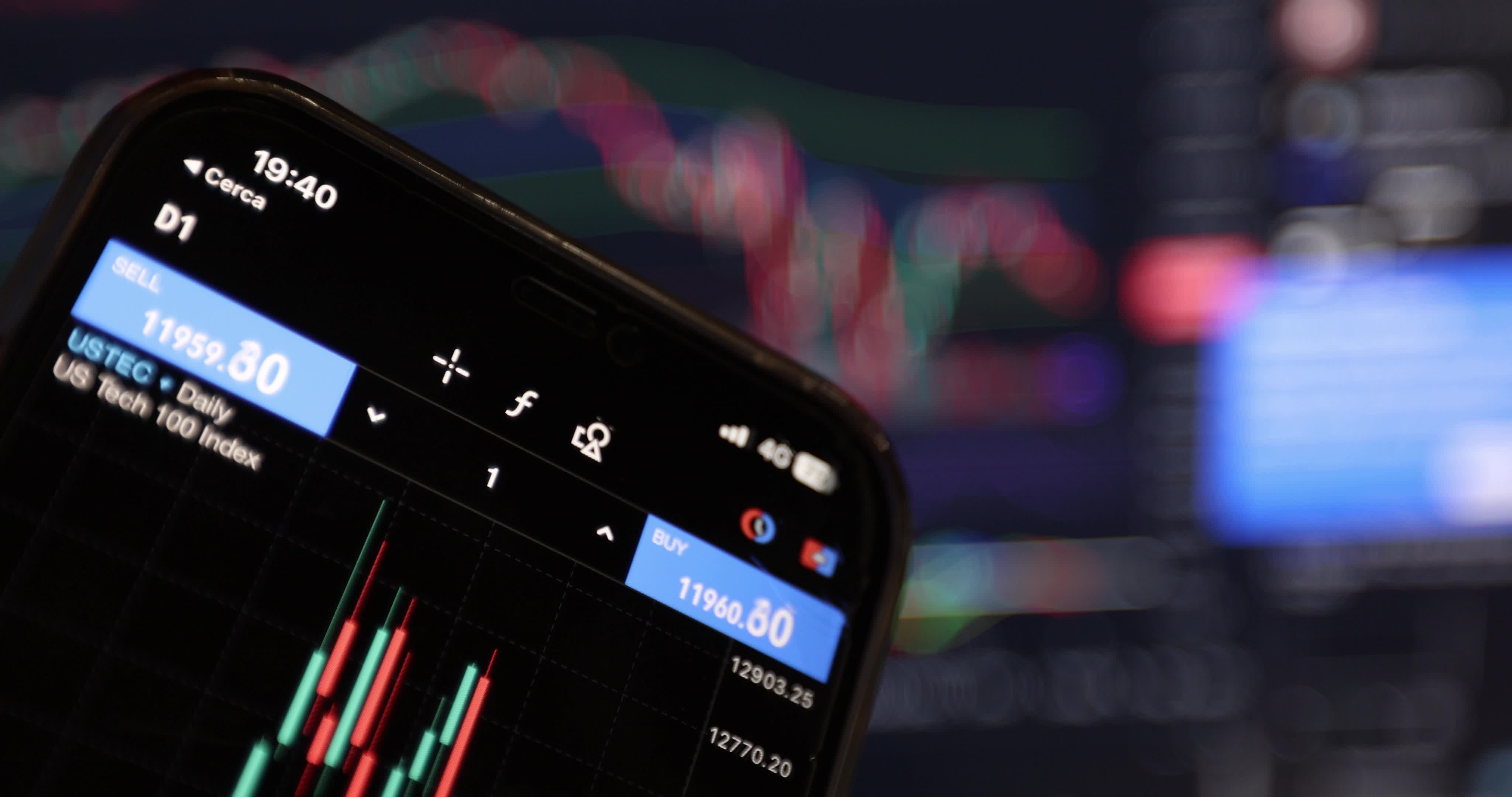 Forex Trading on smartphone