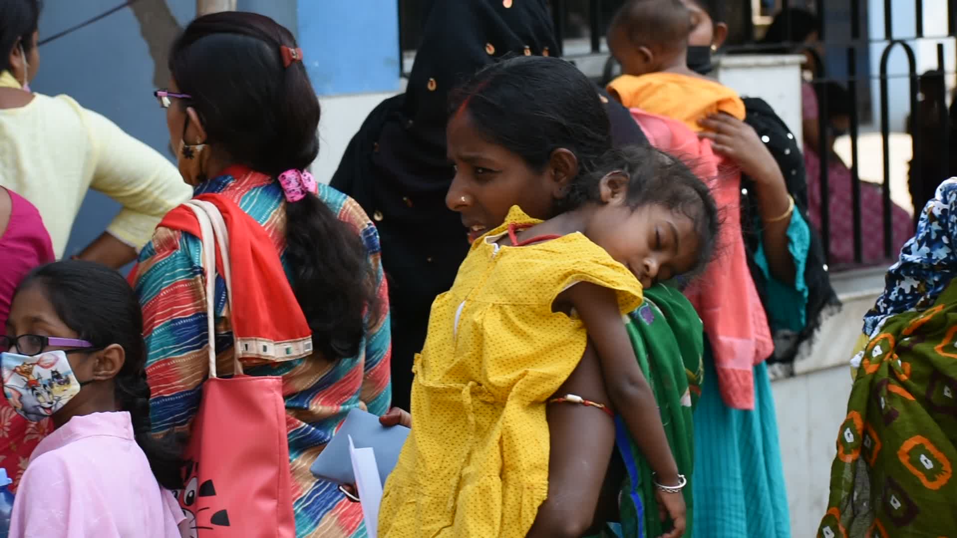 Cases of respiratory distress in children's sees a spike in West Bengal.