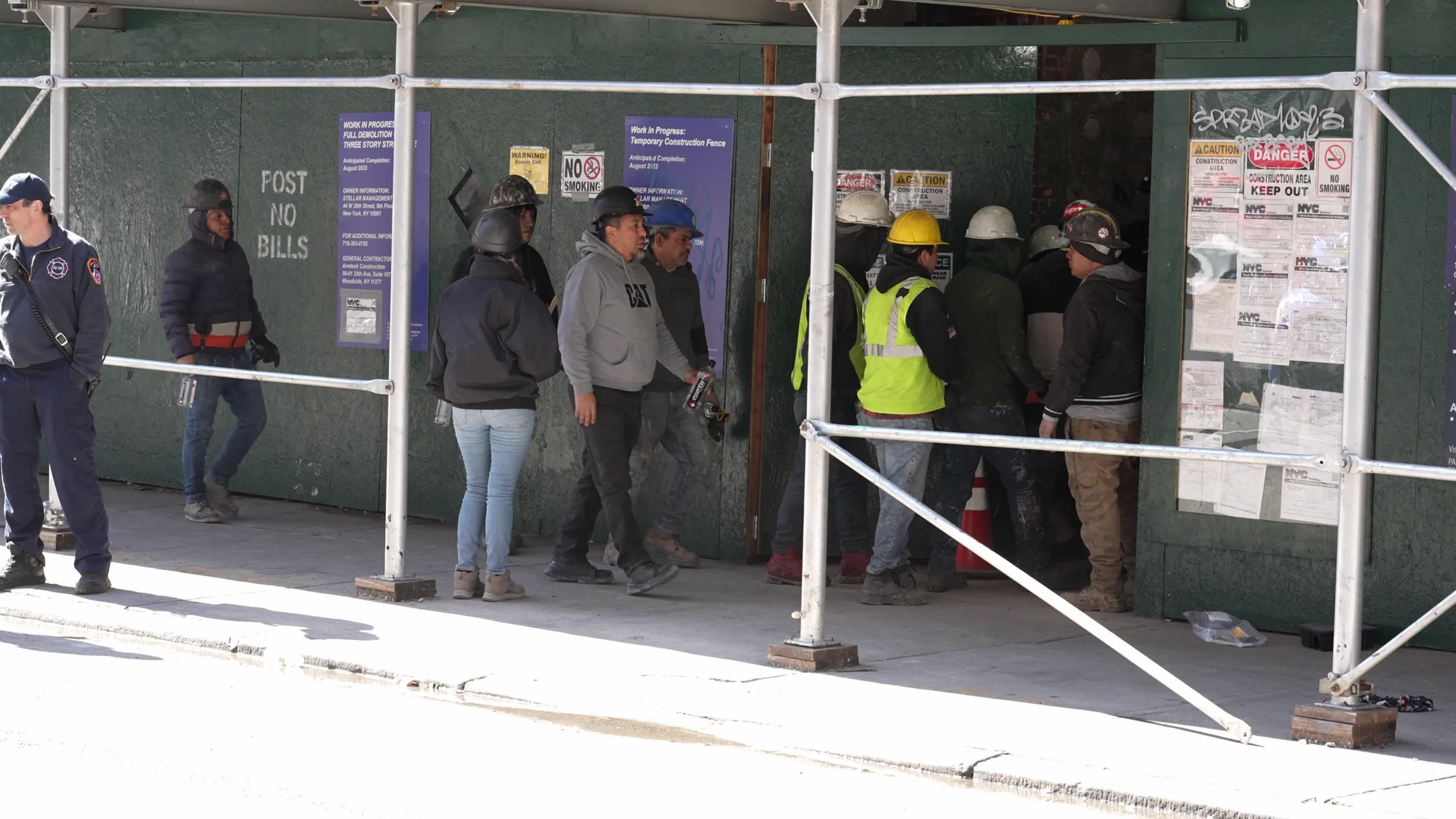1 dead after wall collapses onto construction workers in SoHo