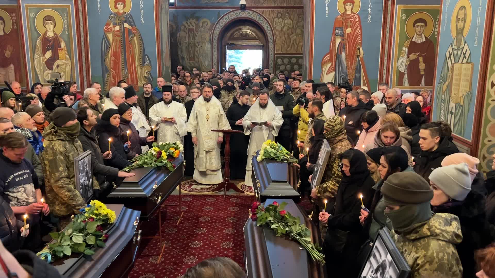 Memorial service for four Ukrainian fighters at Maidan Nezhalezhnosti Square in Kyiv
