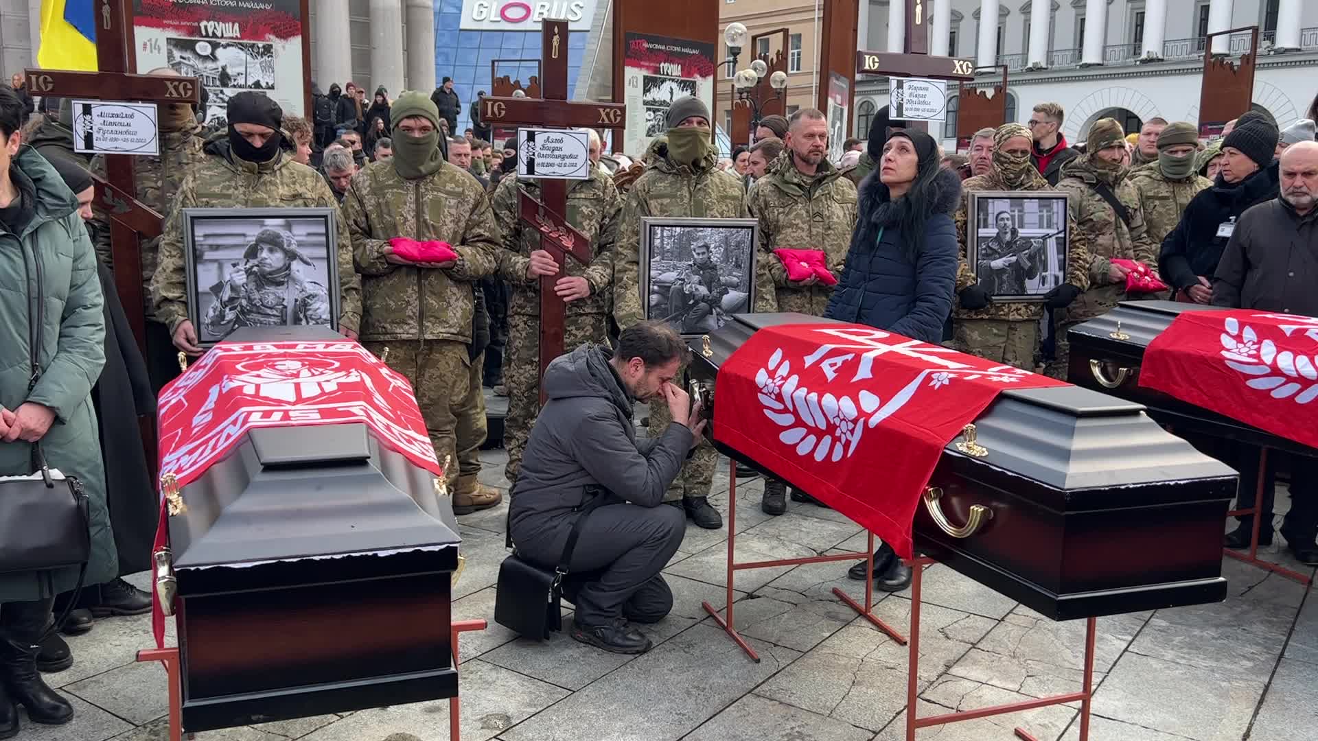 Memorial service for four Ukrainian fighters at Maidan Nezhalezhnosti Square in Kyiv