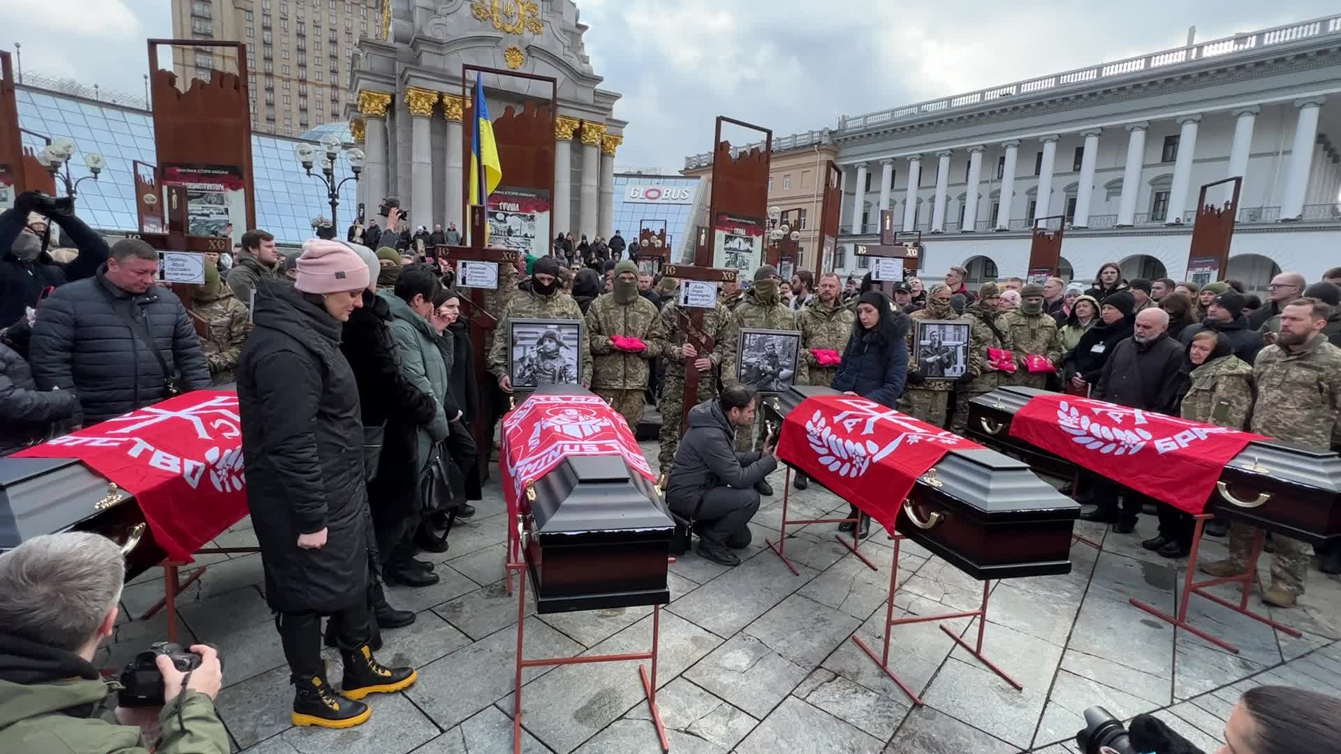 Memorial service for four Ukrainian fighters at Maidan Nezhalezhnosti Square in Kyiv