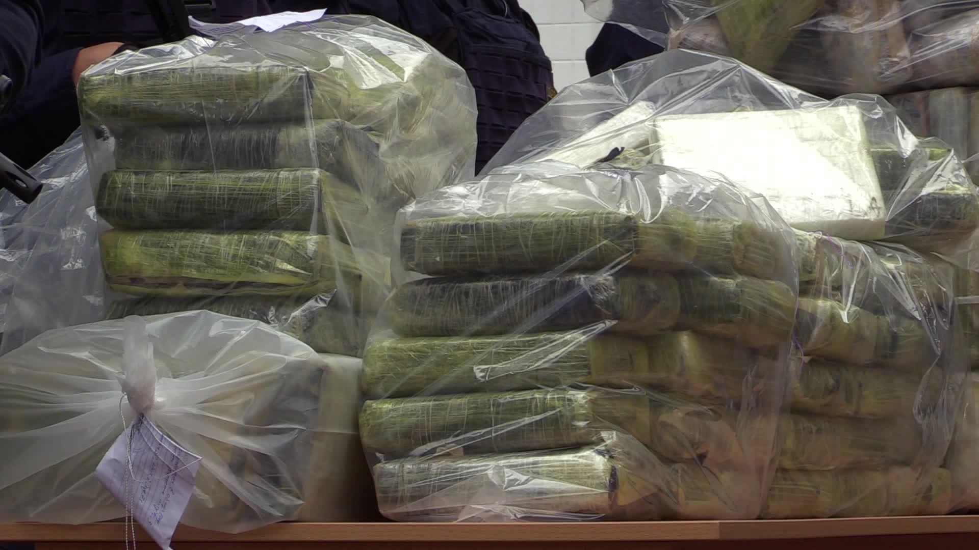 Ukrainian police seized 400 kg of cocaine