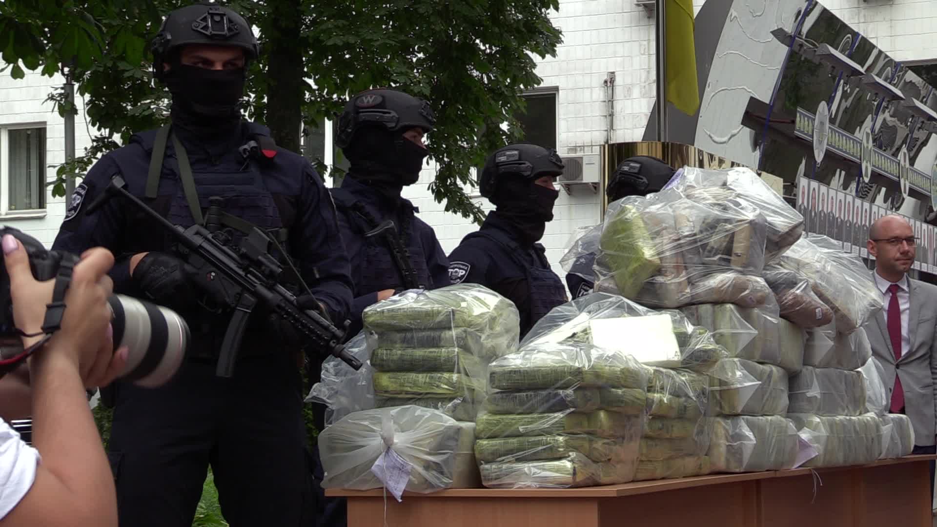 Ukrainian police seized 400 kg of cocaine