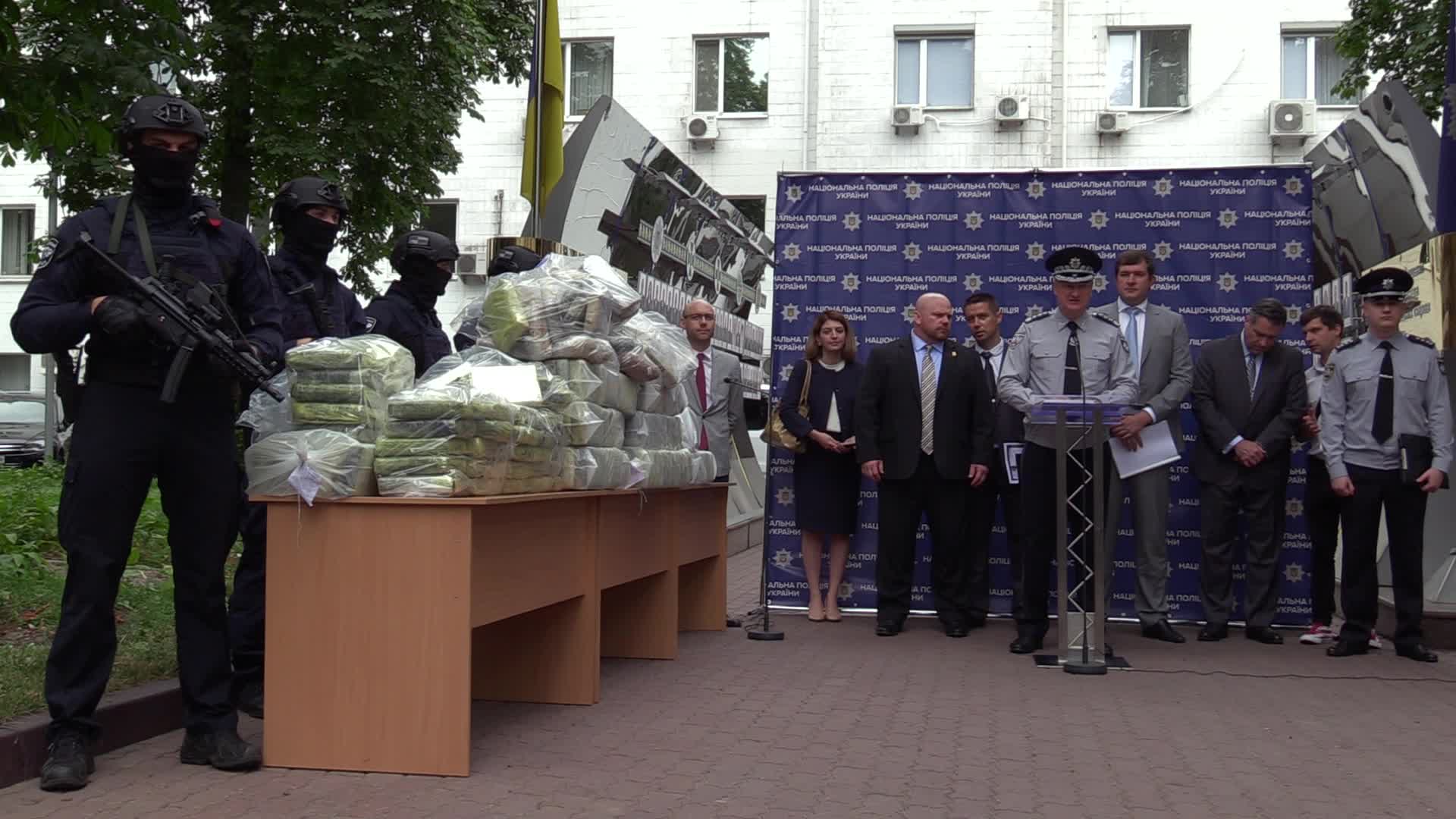 Ukrainian police seized 400 kg of cocaine