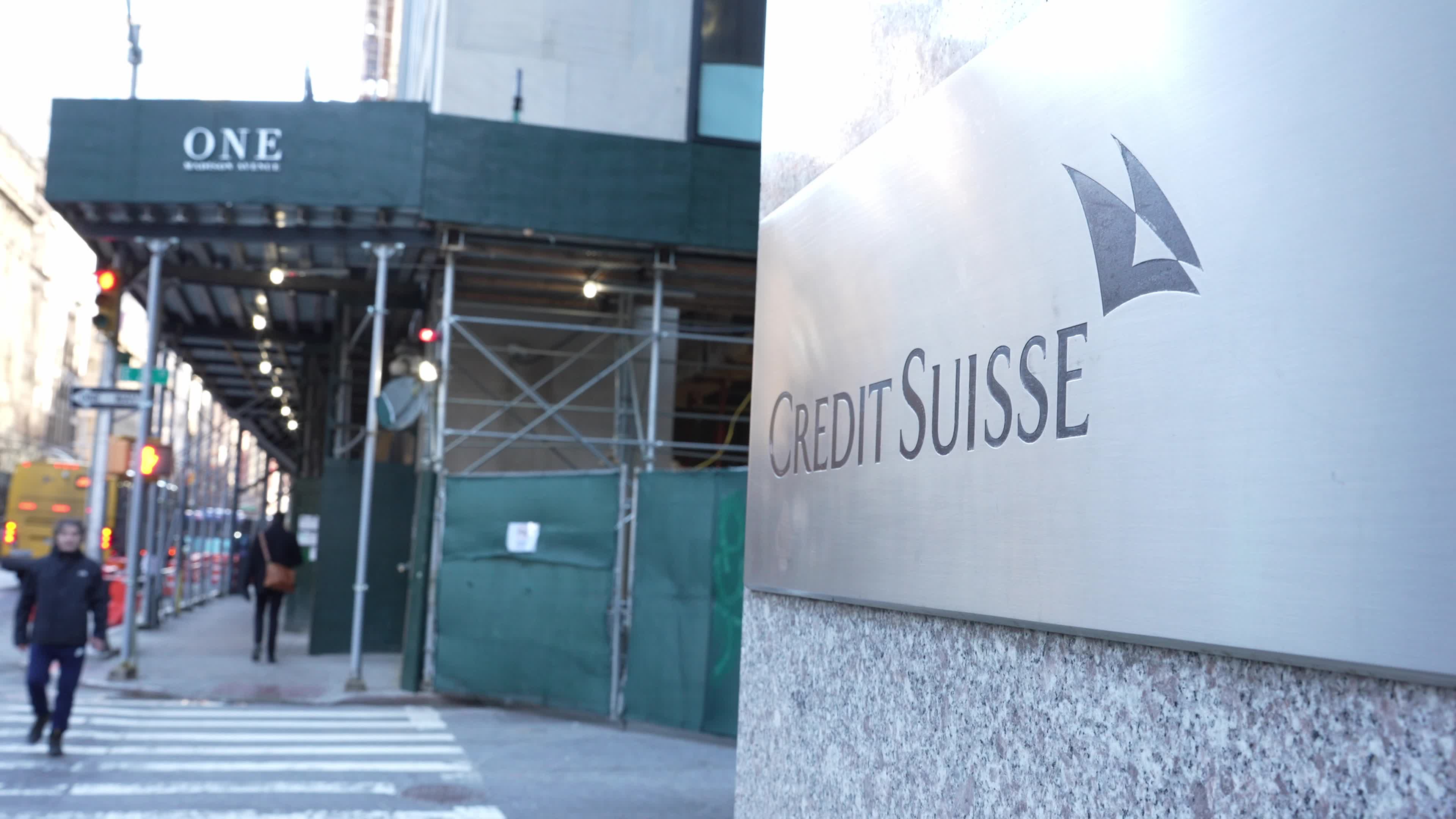 Credit Suisse Shares Shares Plunge During The Uncertainty In Banking Industry