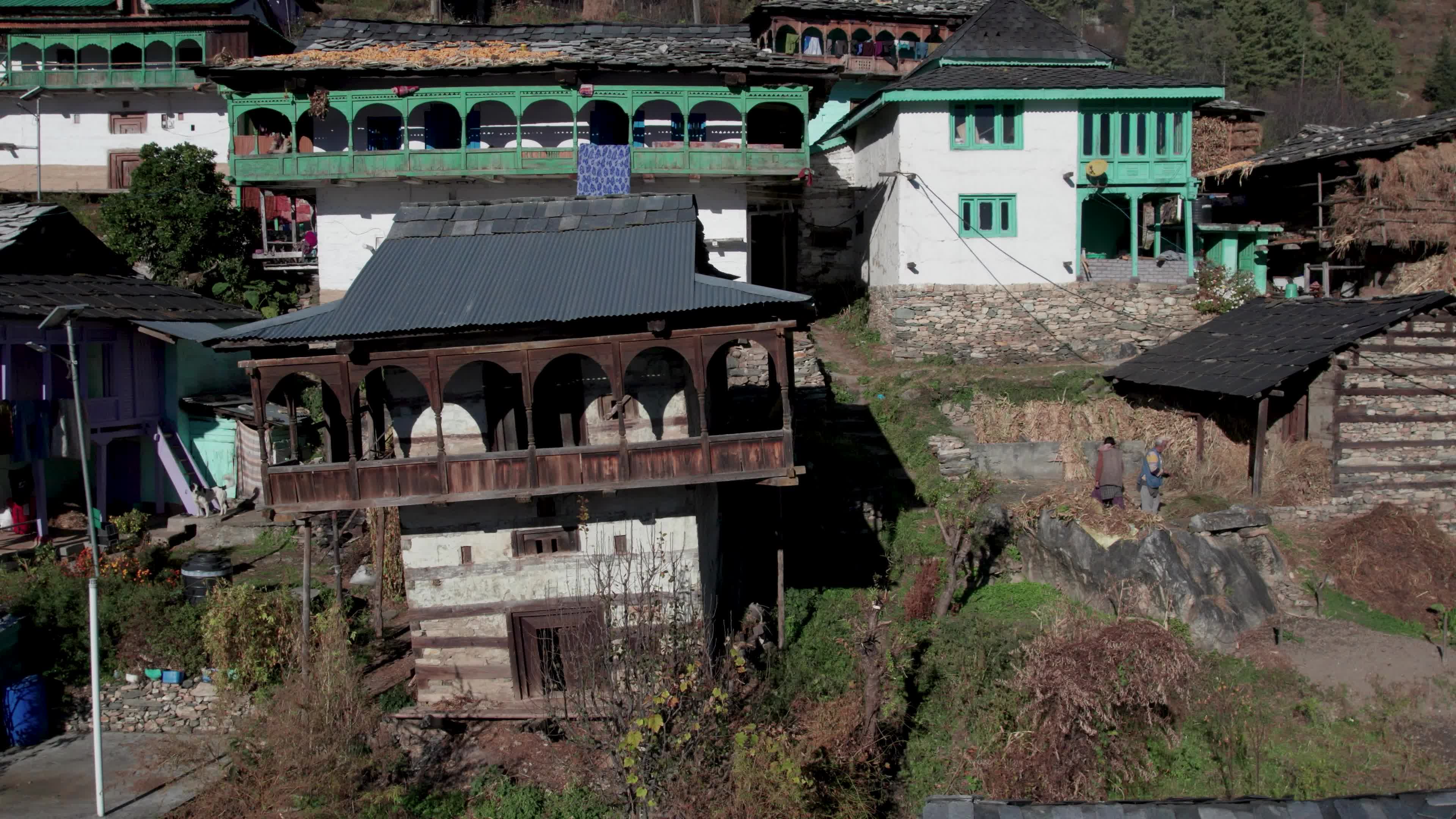 Remote Himalayan Village - Behlo: 4K video which gives a Rare Glimpse into the Simple Life of the Himalayan Village with Traditional Houses 