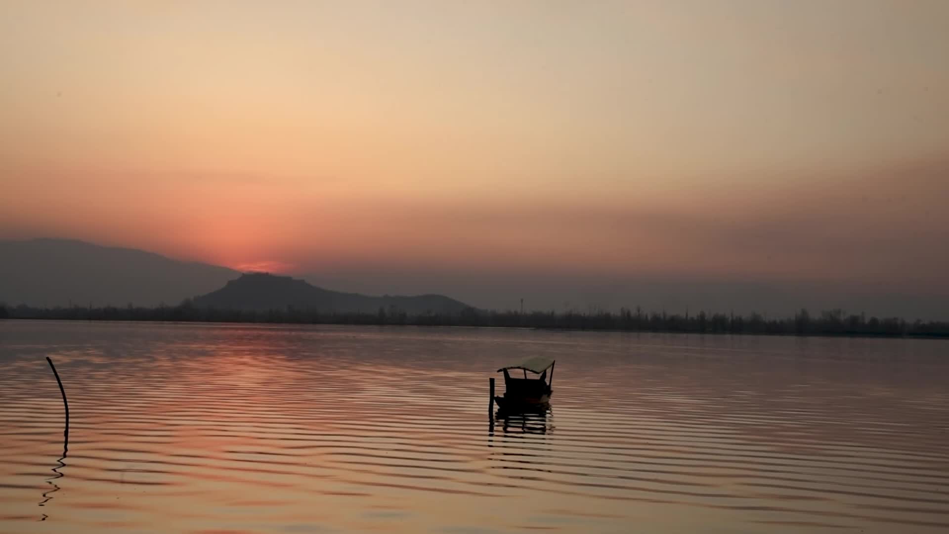 Sunny day in Kashmir