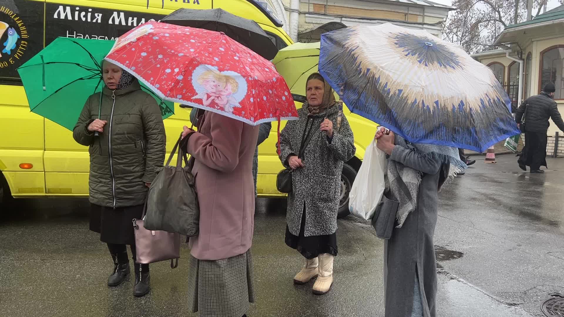 Rally at the entrance to the Kyiv-Pechersk Lavra in Kyiv