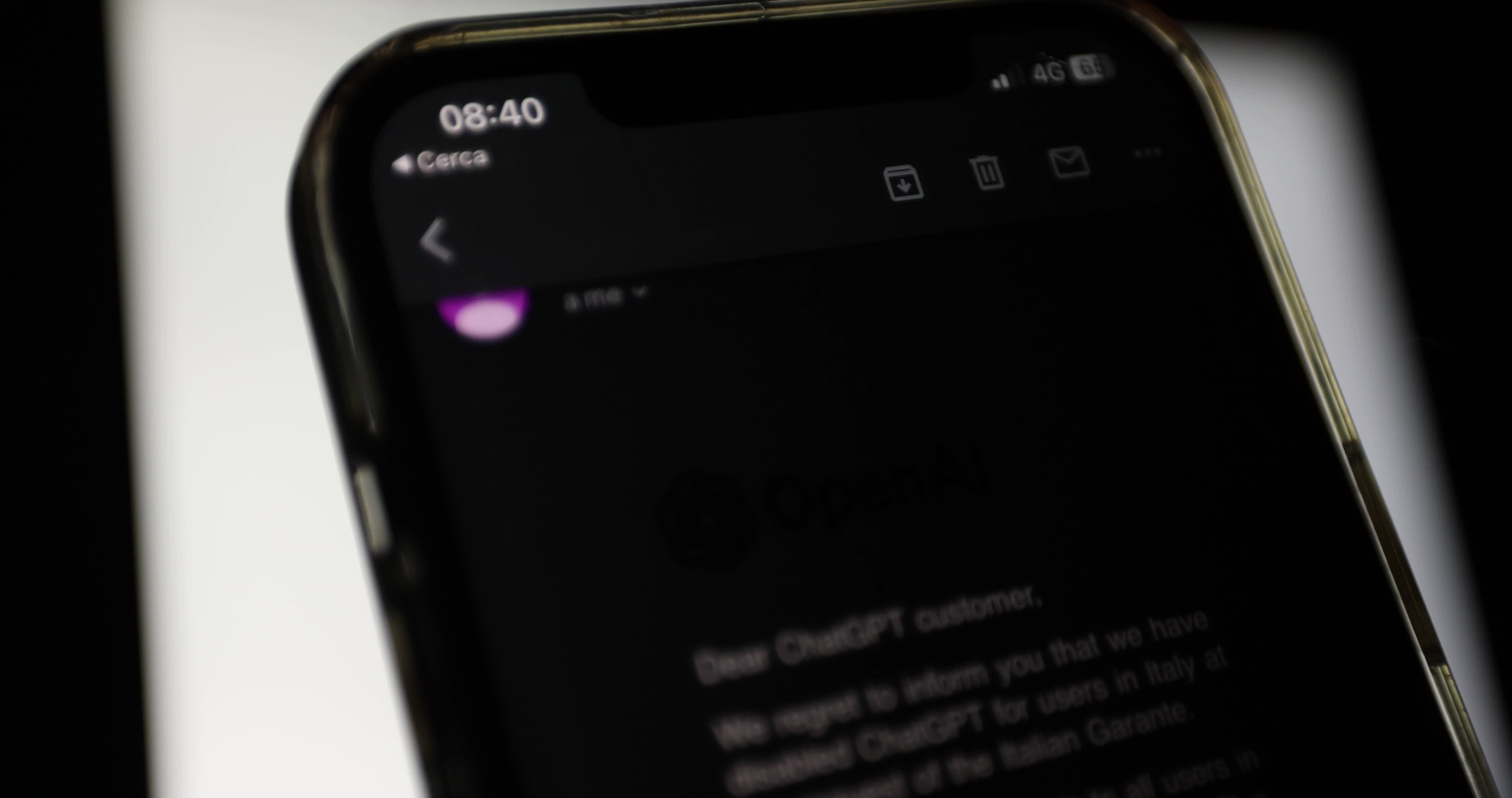Italy Bans ChatGPT Due to Privacy Concerns