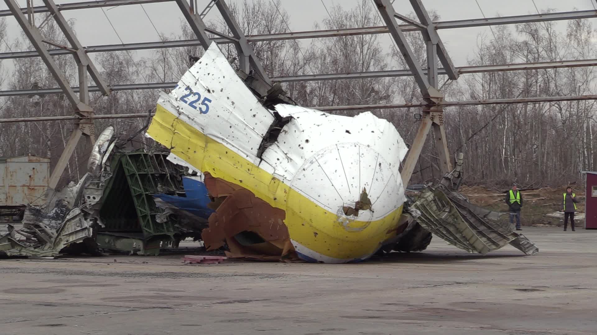 Destroyed the largest cargo aircraft in the world Antonov An-225 Mriya "Dream" in Hostomel, amid Russia's invasion of Ukraine
