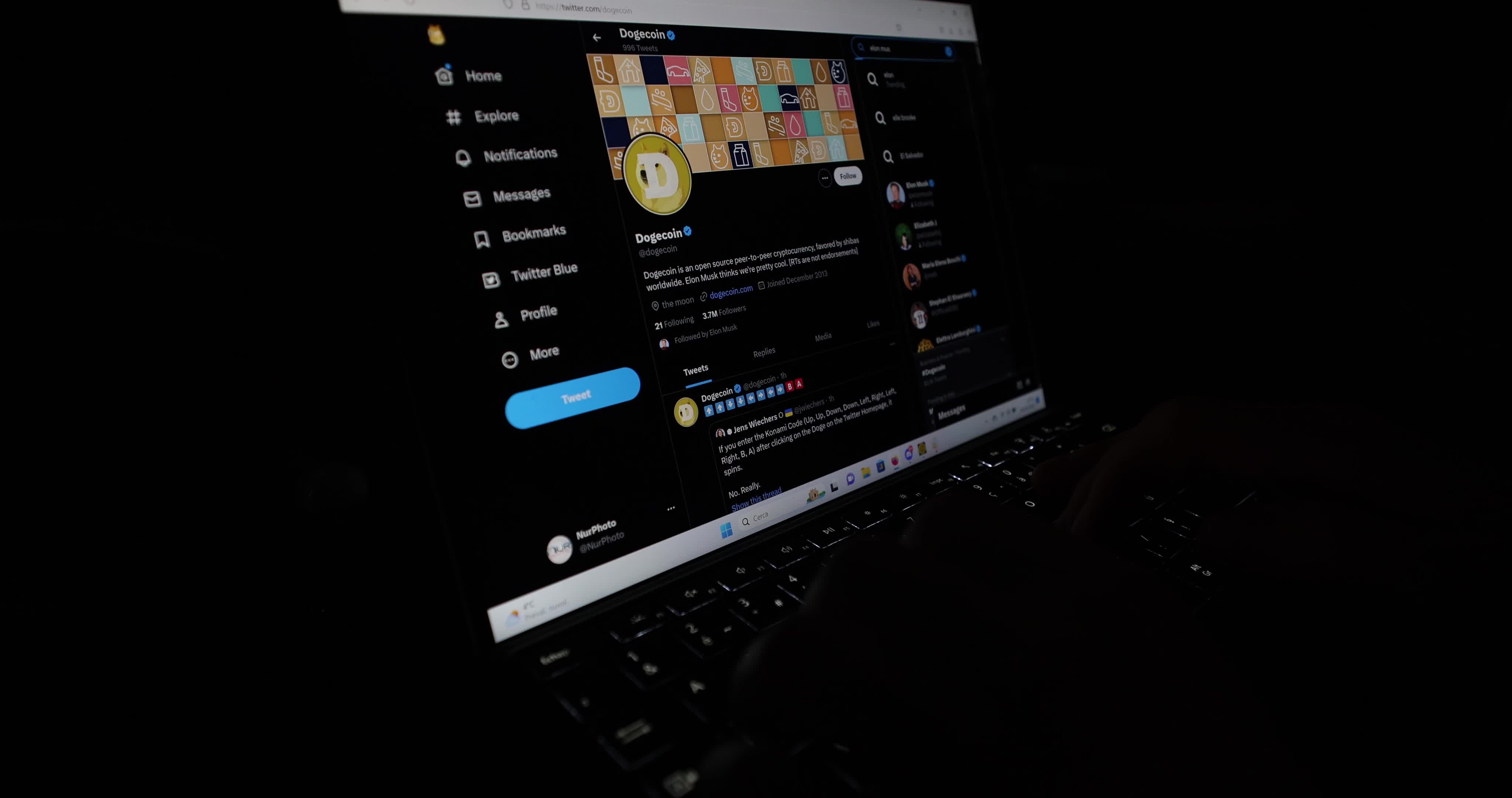 Twitter Replace Blue Bird Logo With Dogecoin