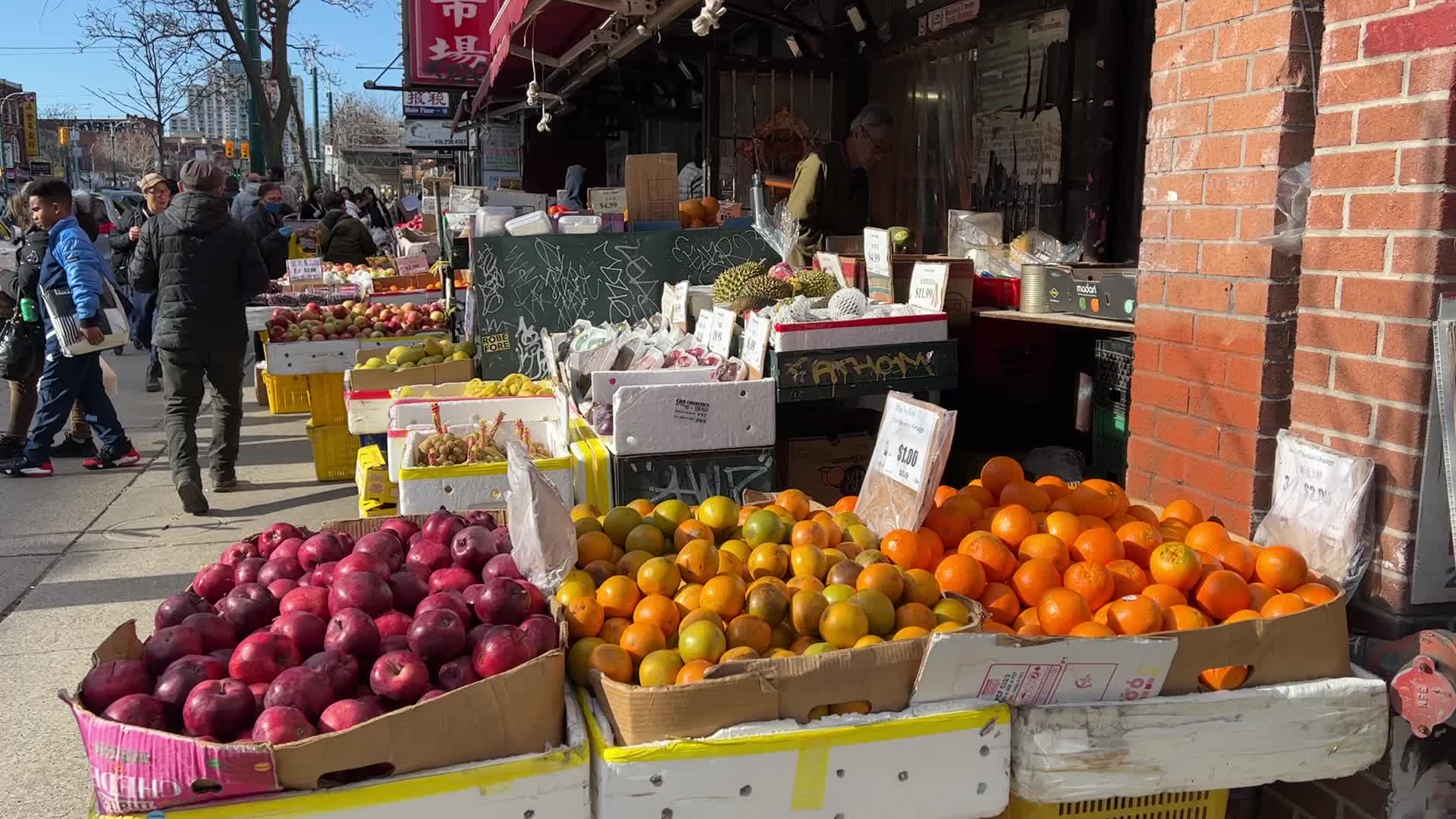 Daily life in Chinatown
