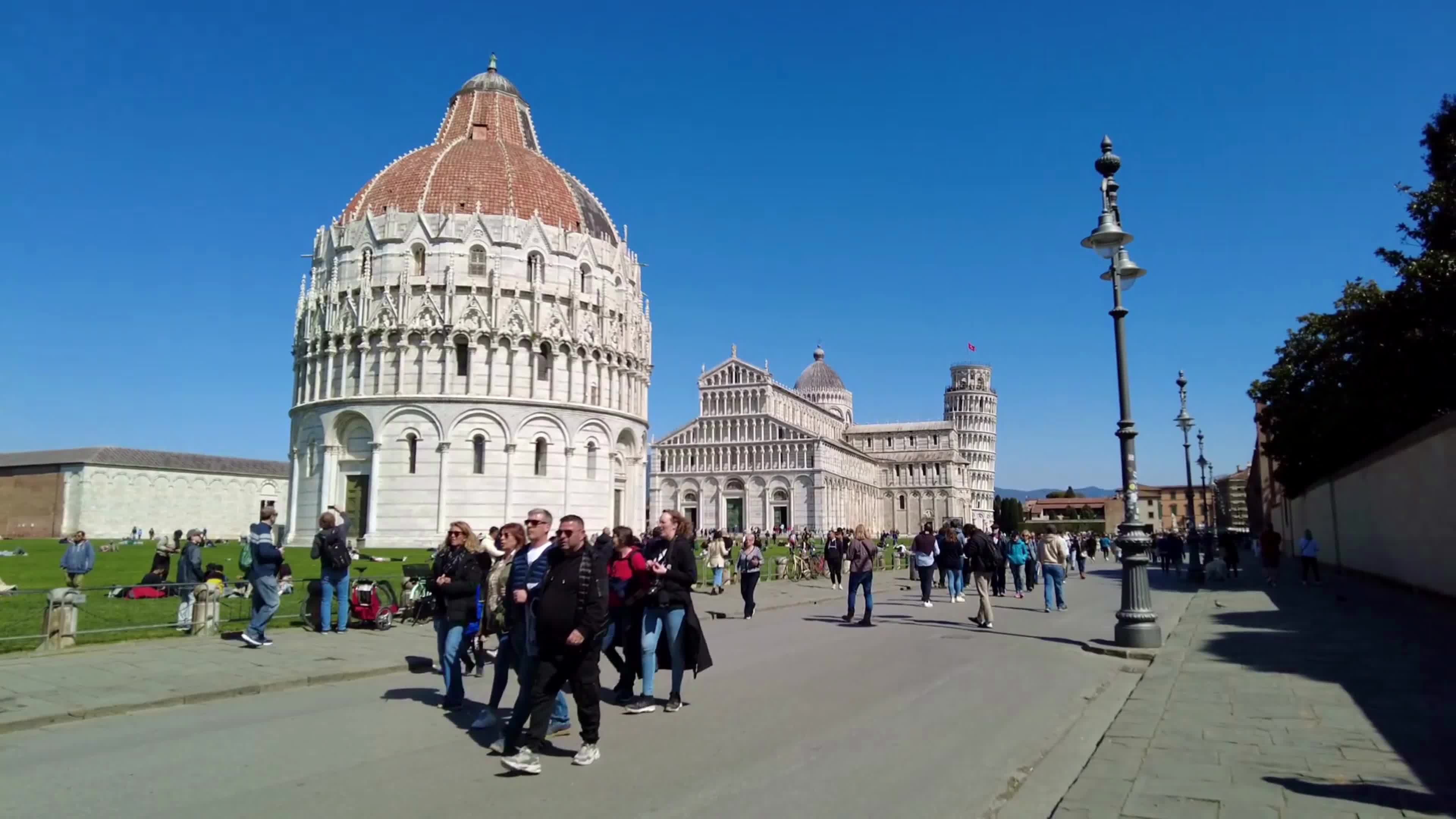 Daily Life In Pisa